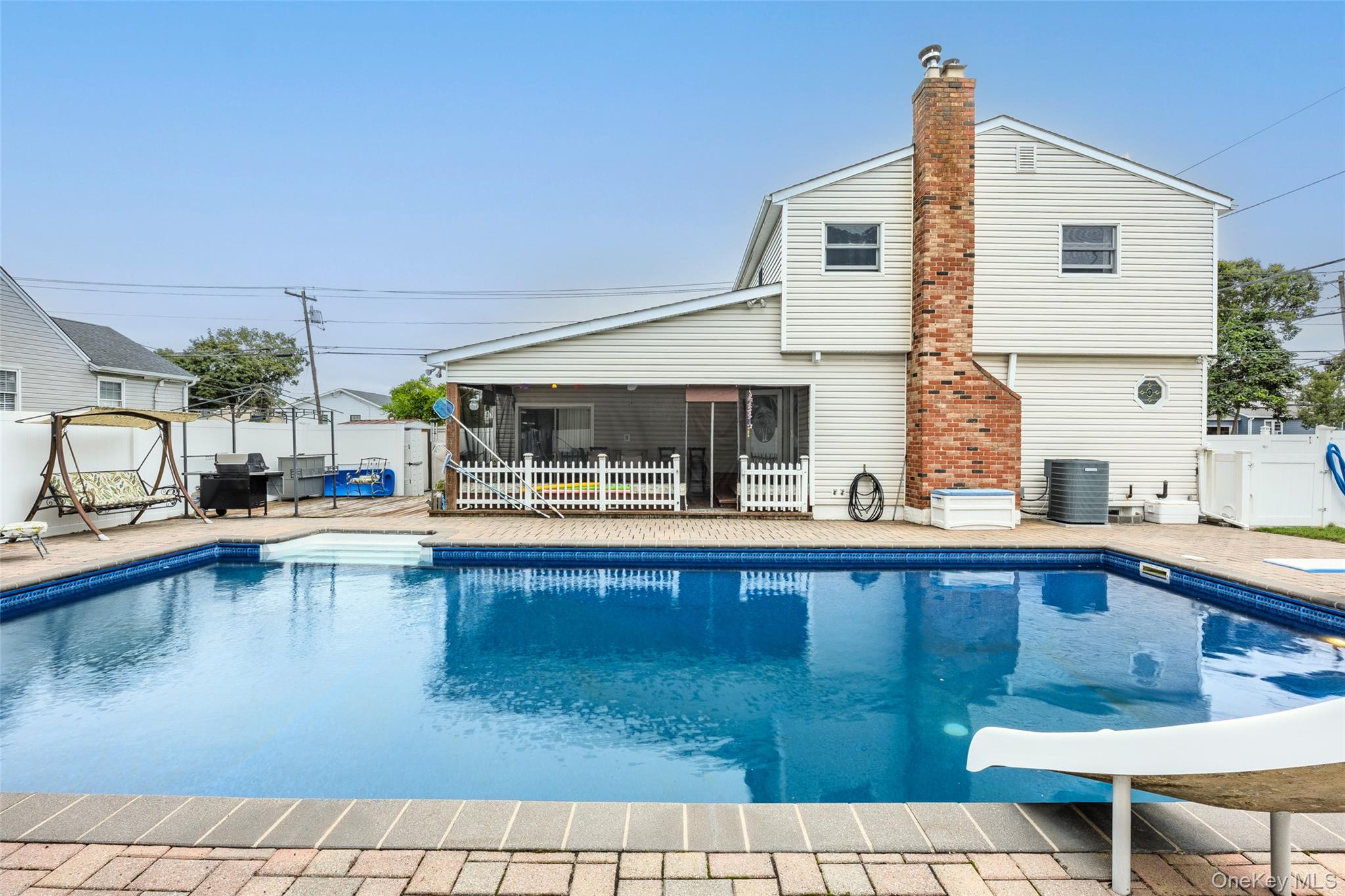 822 Coates Avenue – For Sale photo 37