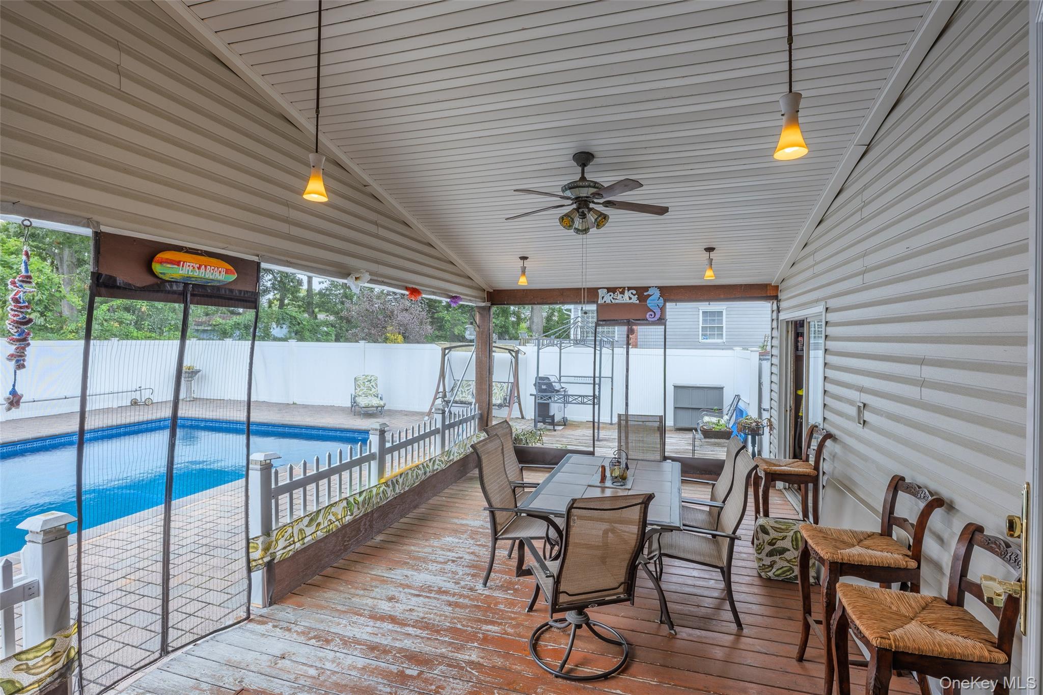 822 Coates Avenue – For Sale photo 32
