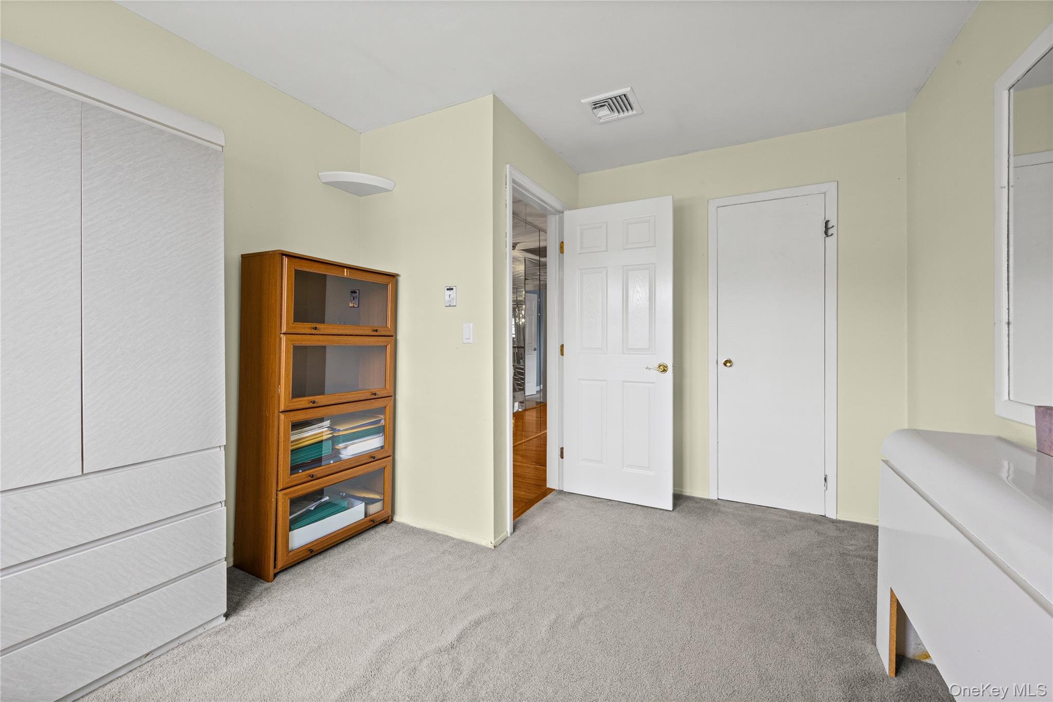 822 Coates Avenue – For Sale photo 29