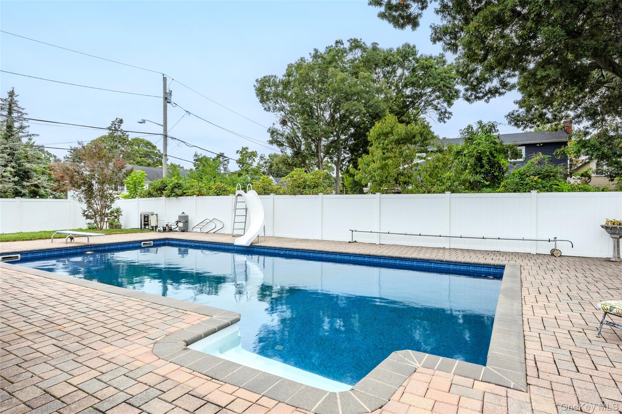 822 Coates Avenue – For Sale photo 35