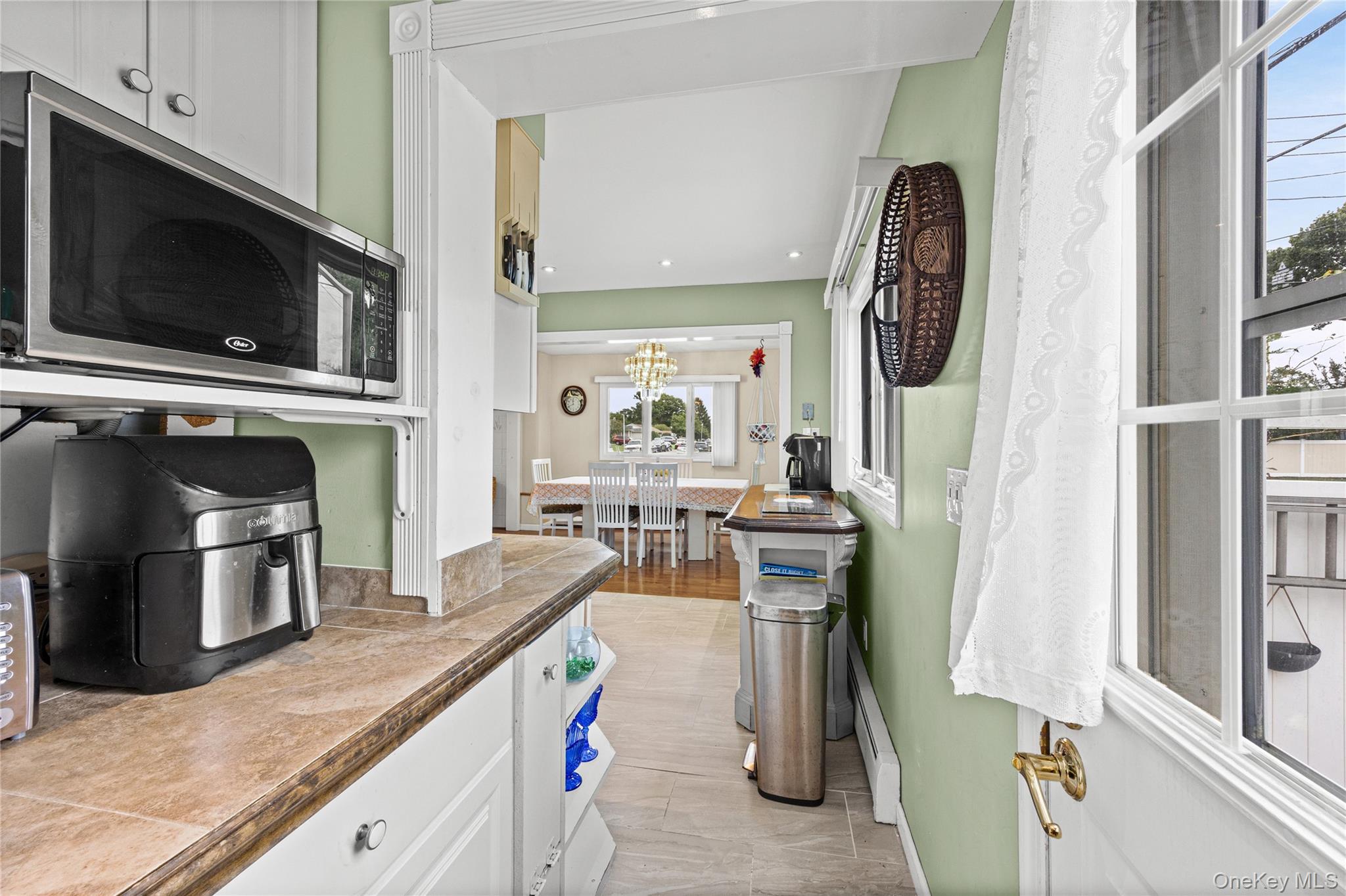 822 Coates Avenue – For Sale photo 16