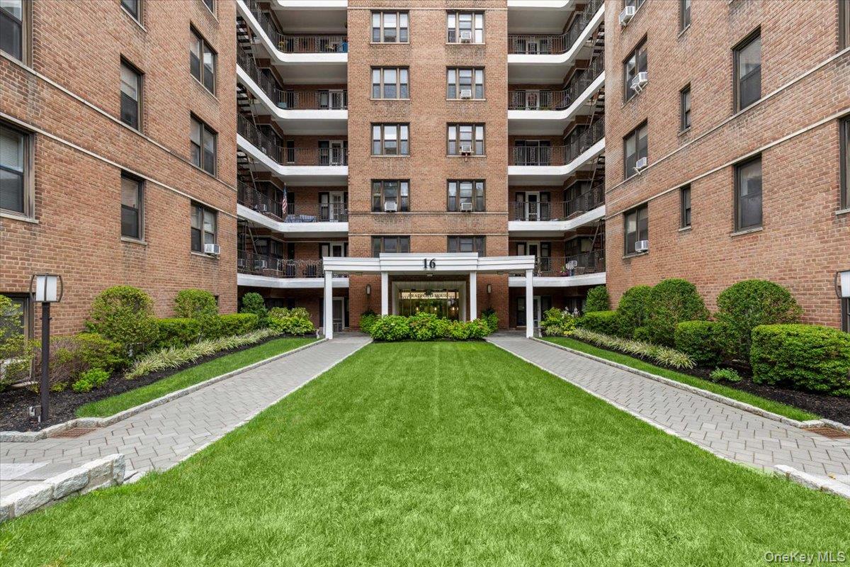 16 N Broadway, Unit 5C photo 2