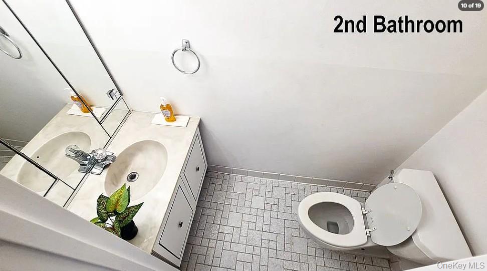 300 High Point Drive, Unit 614 photo 13