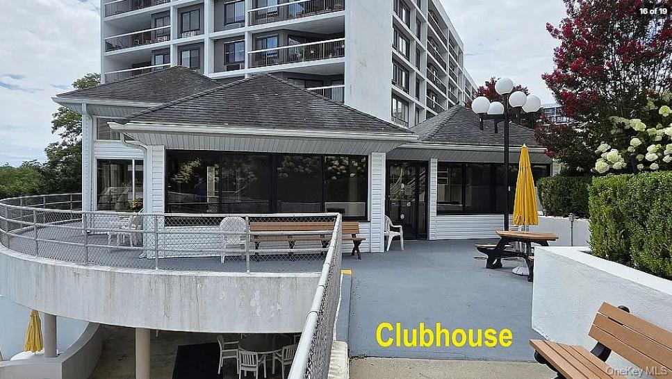 300 High Point Drive, Unit 614 photo 9