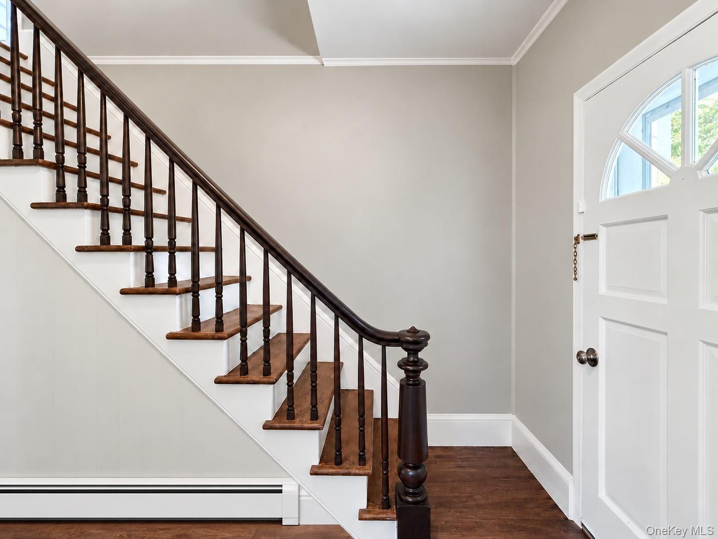547 #A King Street – For Rent photo 3