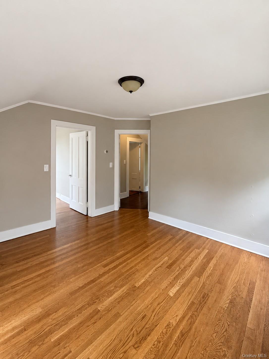 547 #A King Street – For Rent photo 10