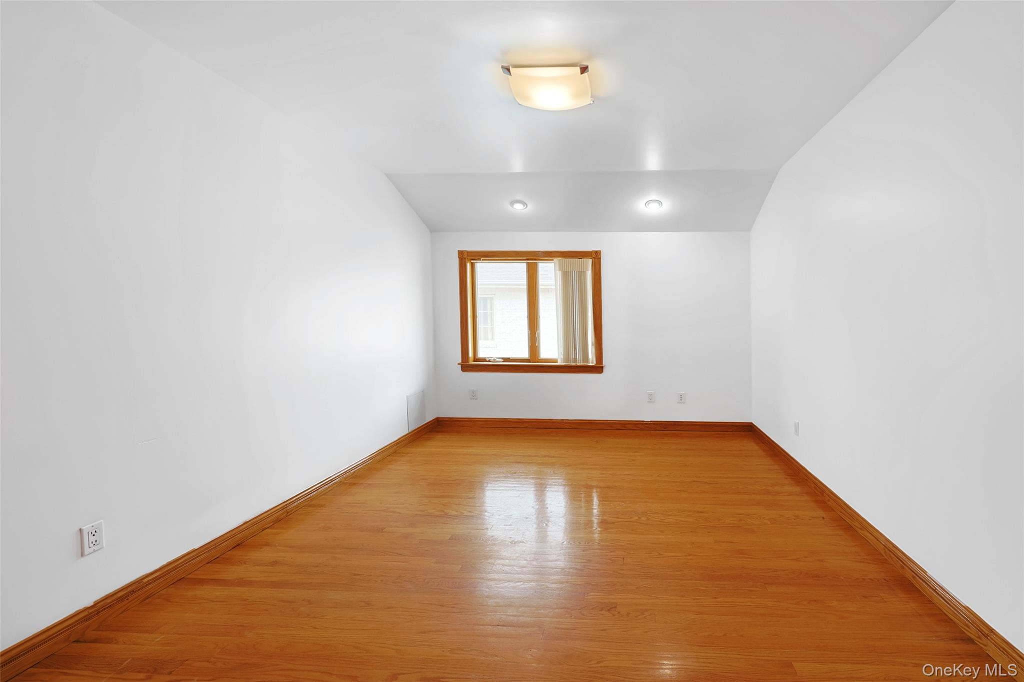 61-36 Cloverdale Blvd – For Sale photo 22