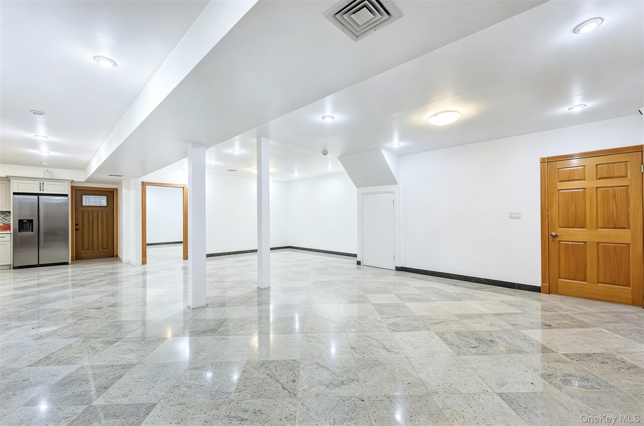 61-36 Cloverdale Blvd – For Sale photo 33