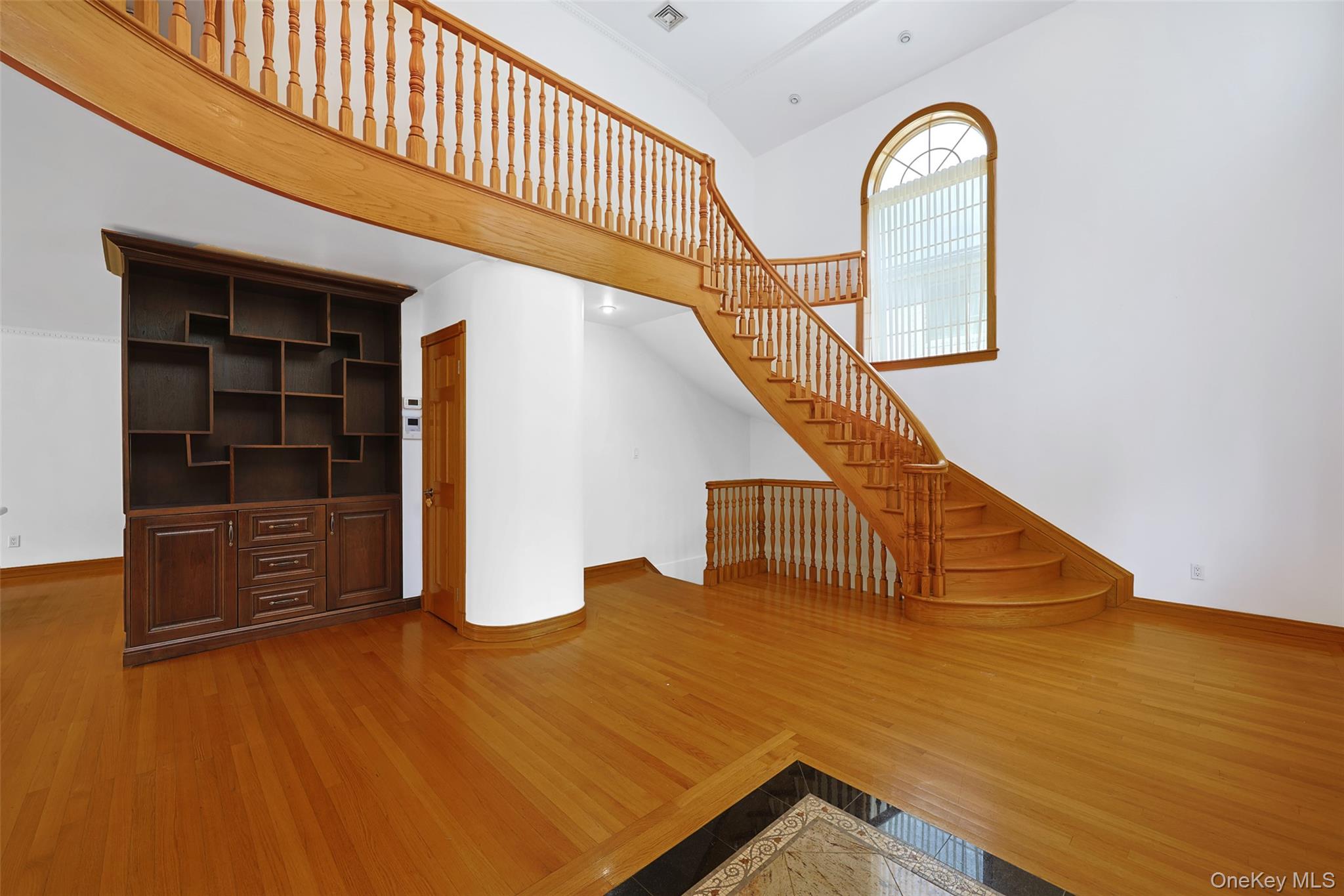 61-36 Cloverdale Blvd – For Sale photo 6