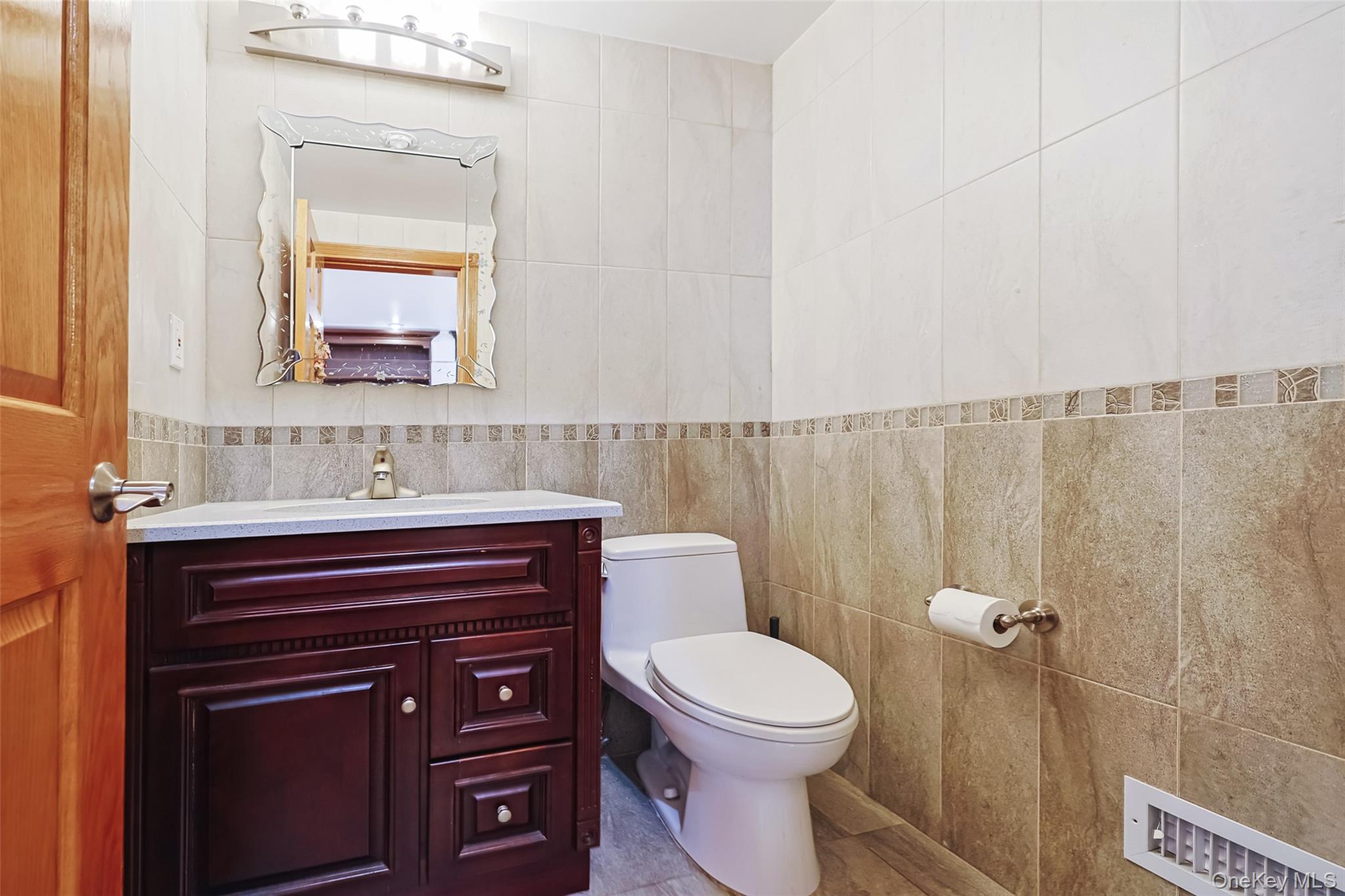 61-36 Cloverdale Blvd – For Sale photo 12