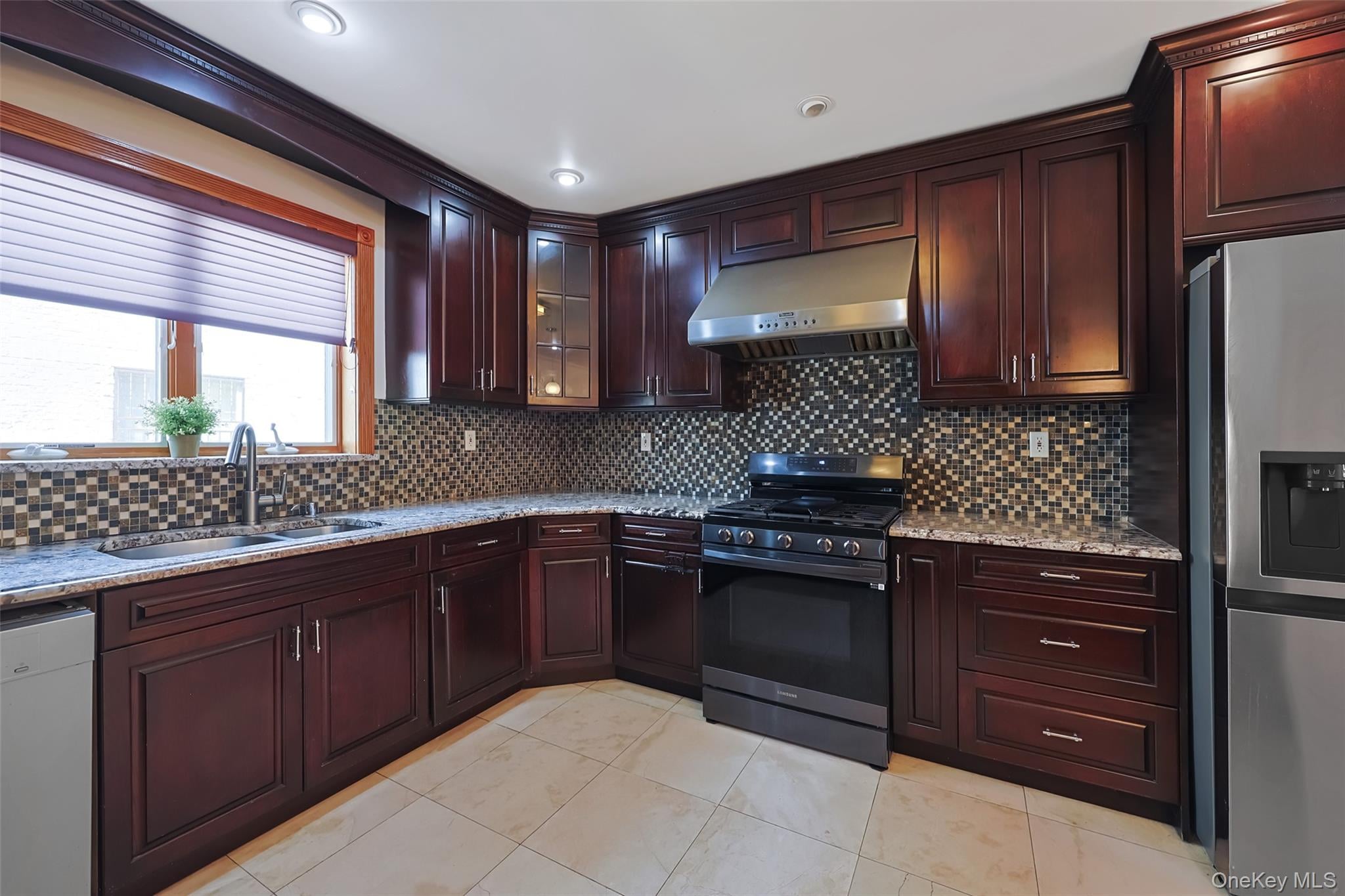 61-36 Cloverdale Blvd – For Sale photo 11