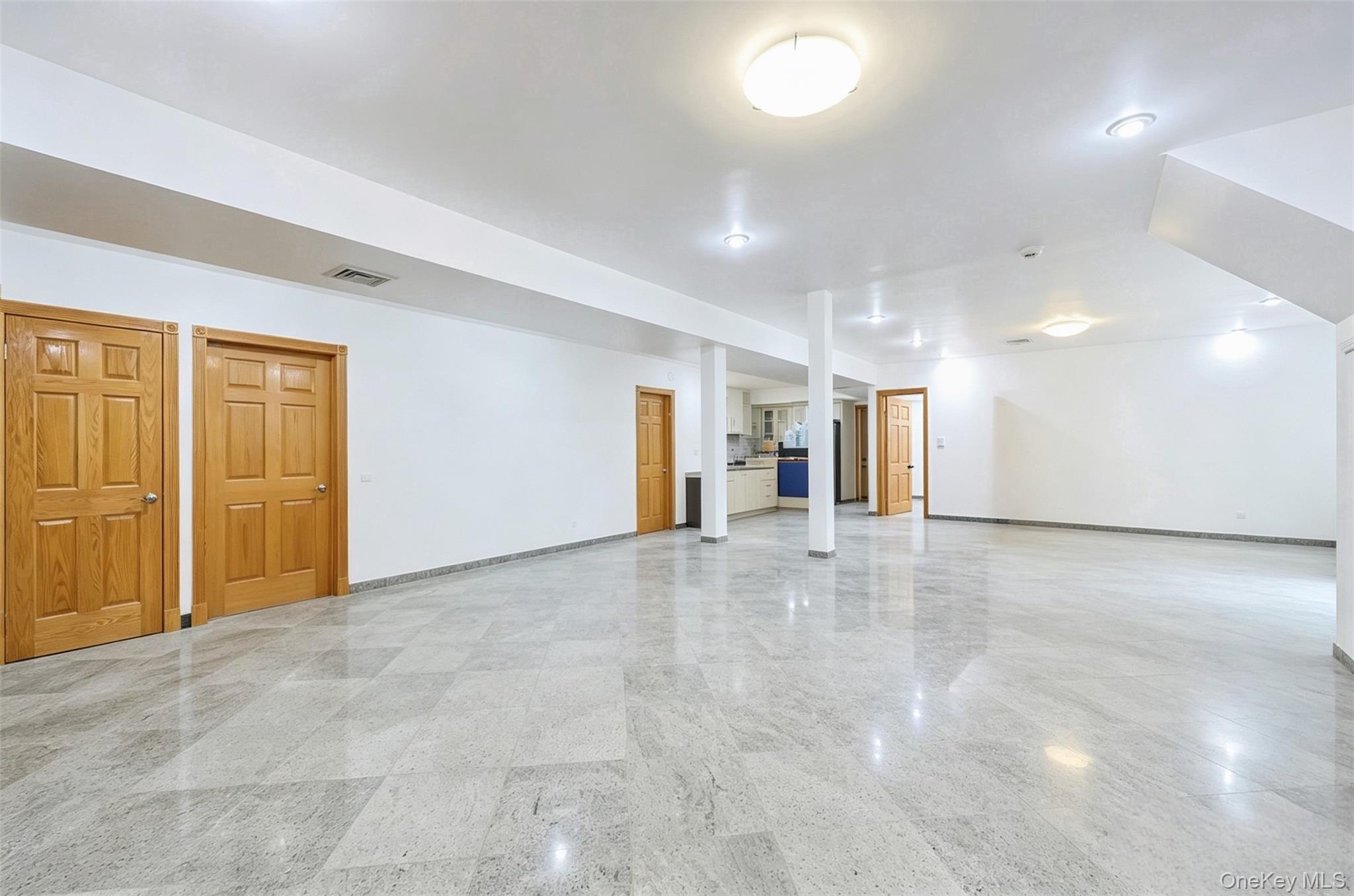 61-36 Cloverdale Blvd – For Sale photo 34