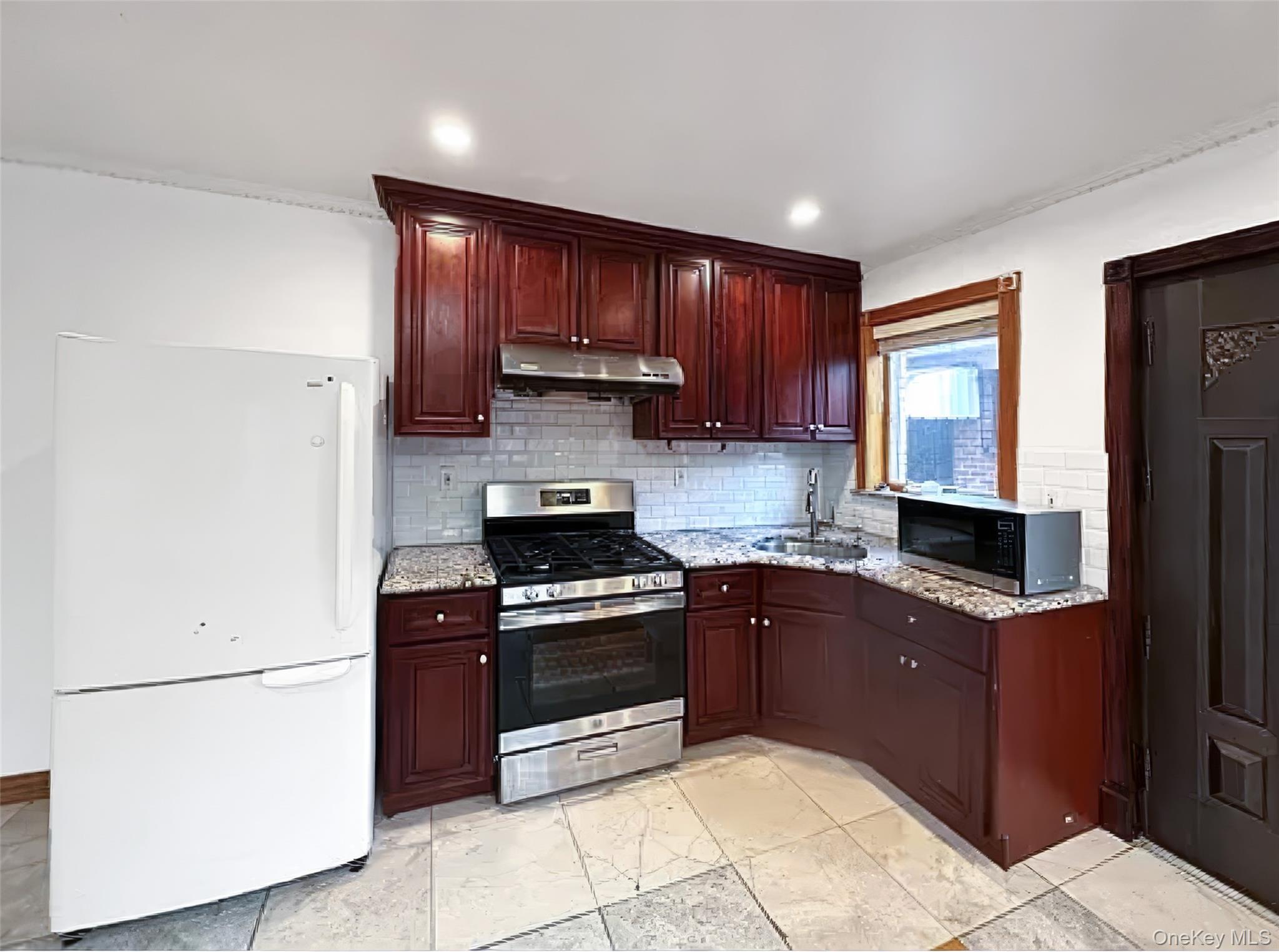 61-36 Cloverdale Blvd – For Sale photo 26
