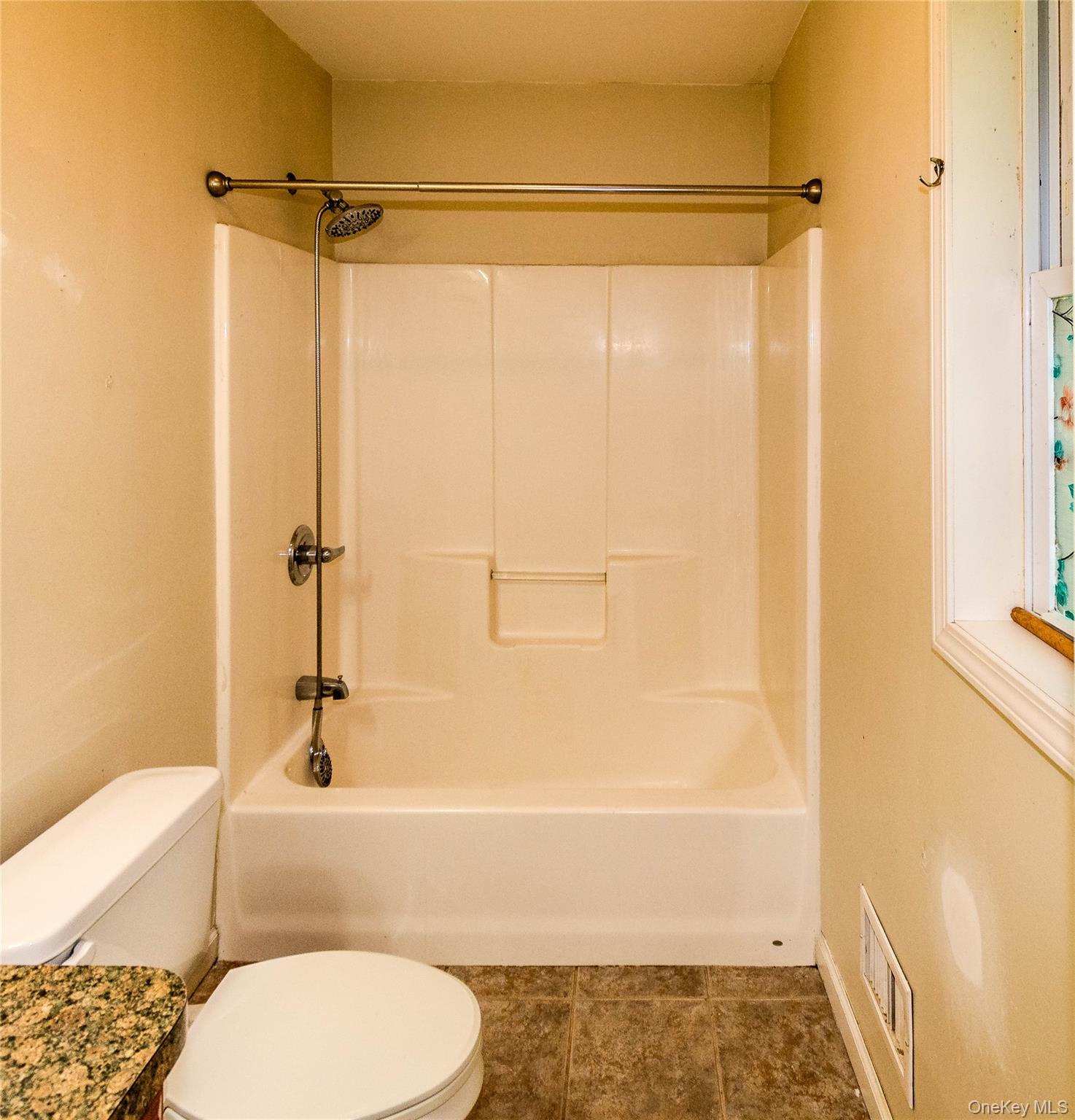 28 3rd Street – For Sale photo 31
