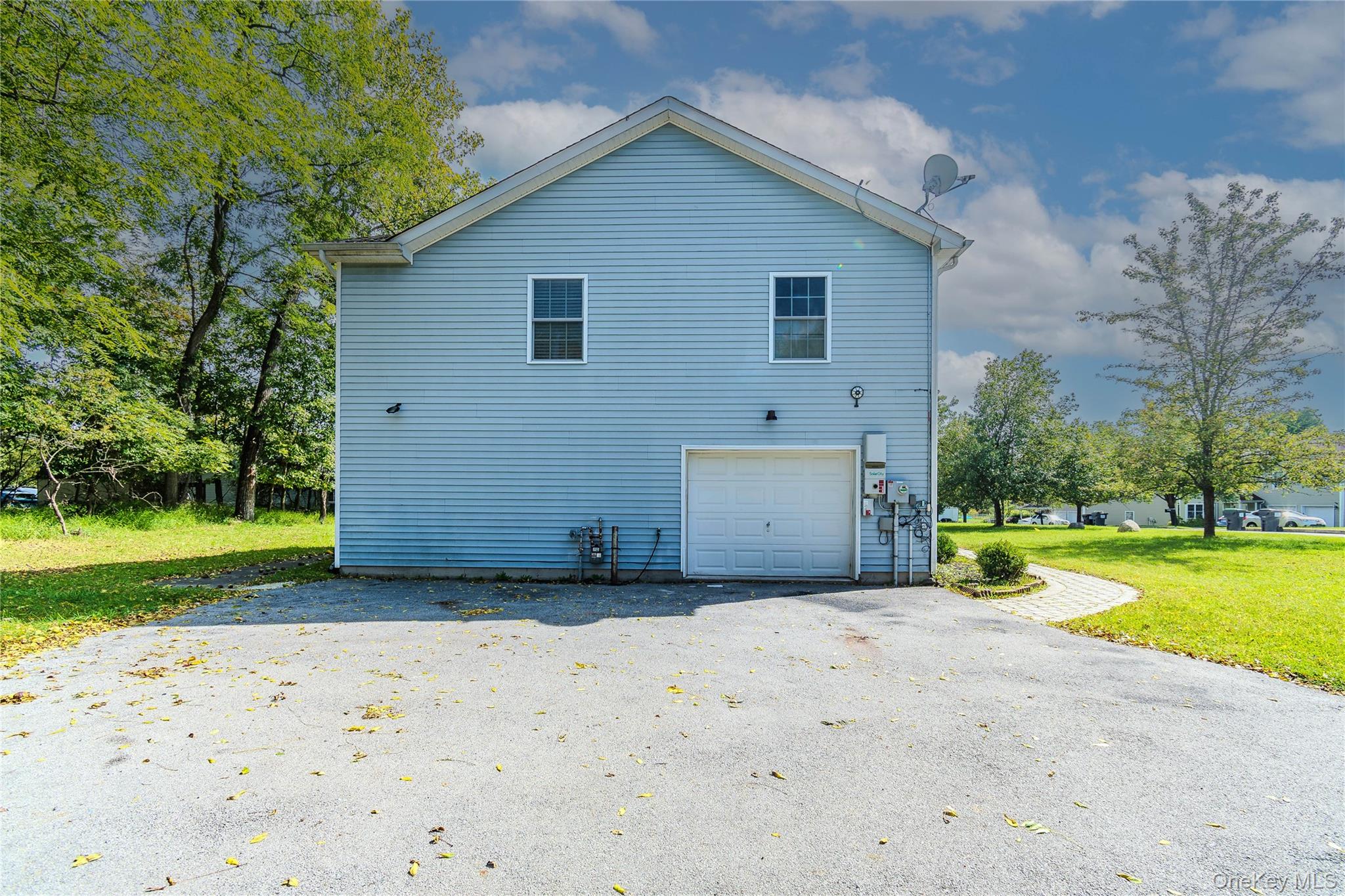 28 3rd Street – For Sale photo 2