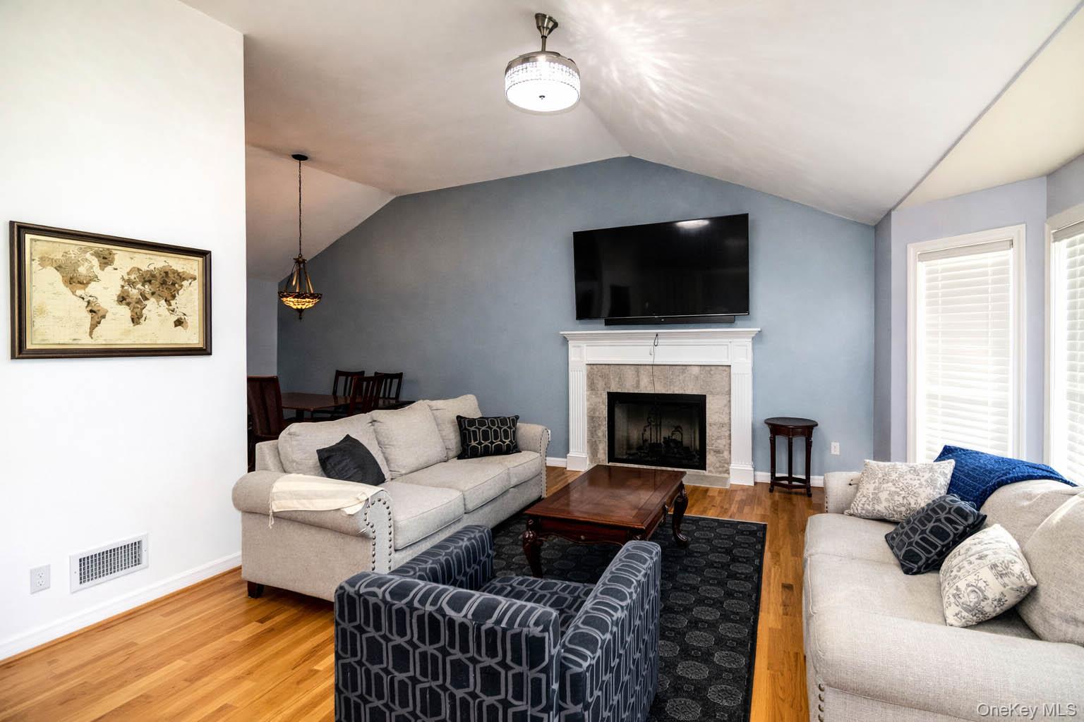 28 3rd Street – For Sale photo 10