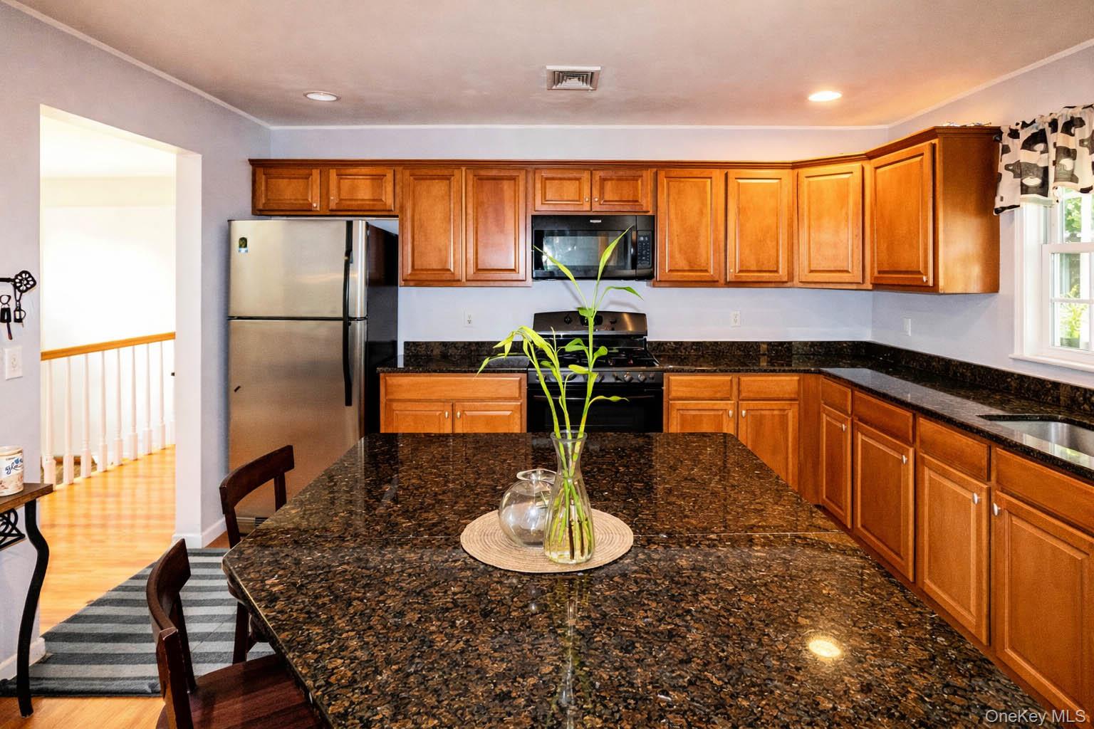 28 3rd Street – For Sale photo 16