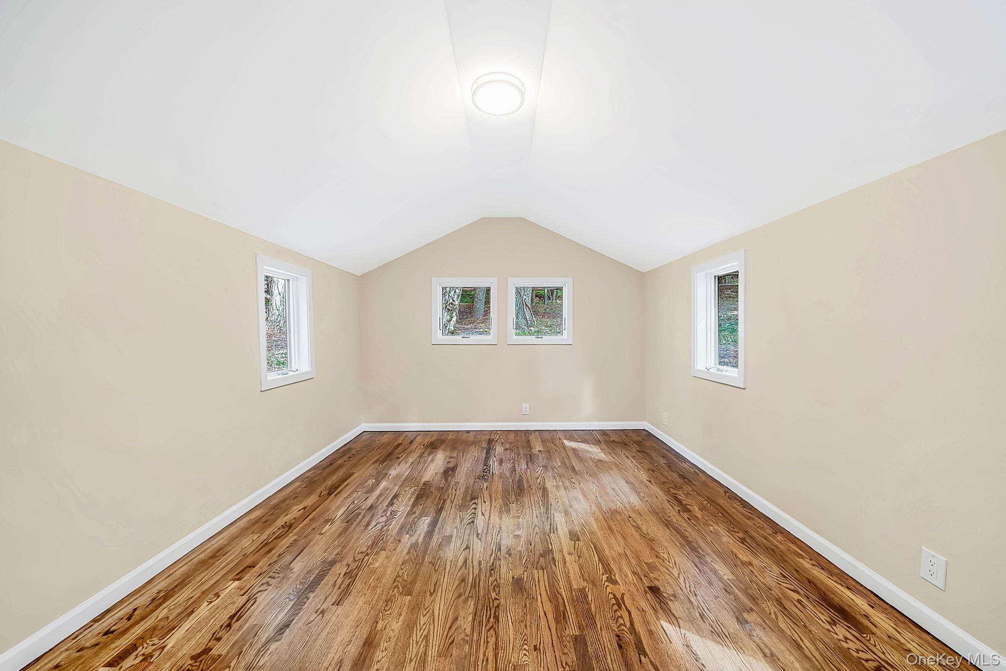 5 Jacobs Lane – For Sale photo 19