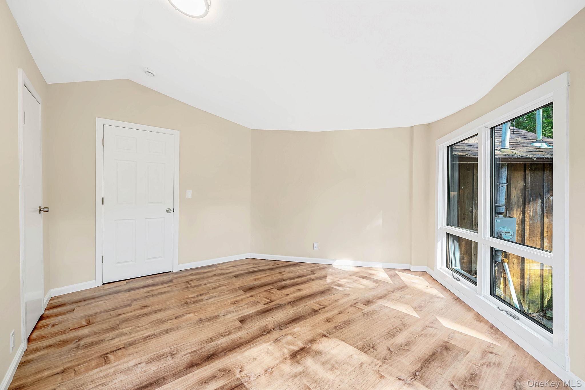 5 Jacobs Lane – For Sale photo 18