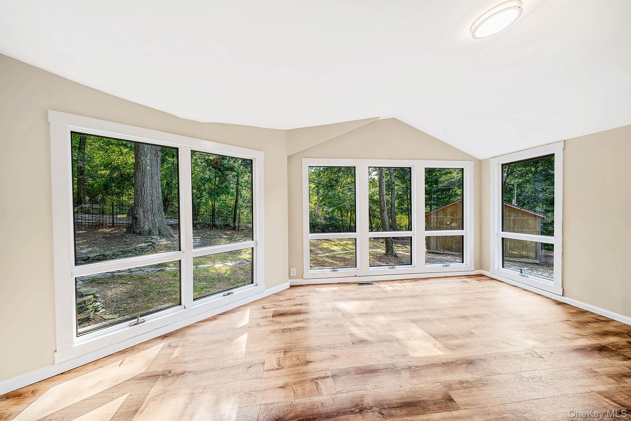 5 Jacobs Lane – For Sale photo 17