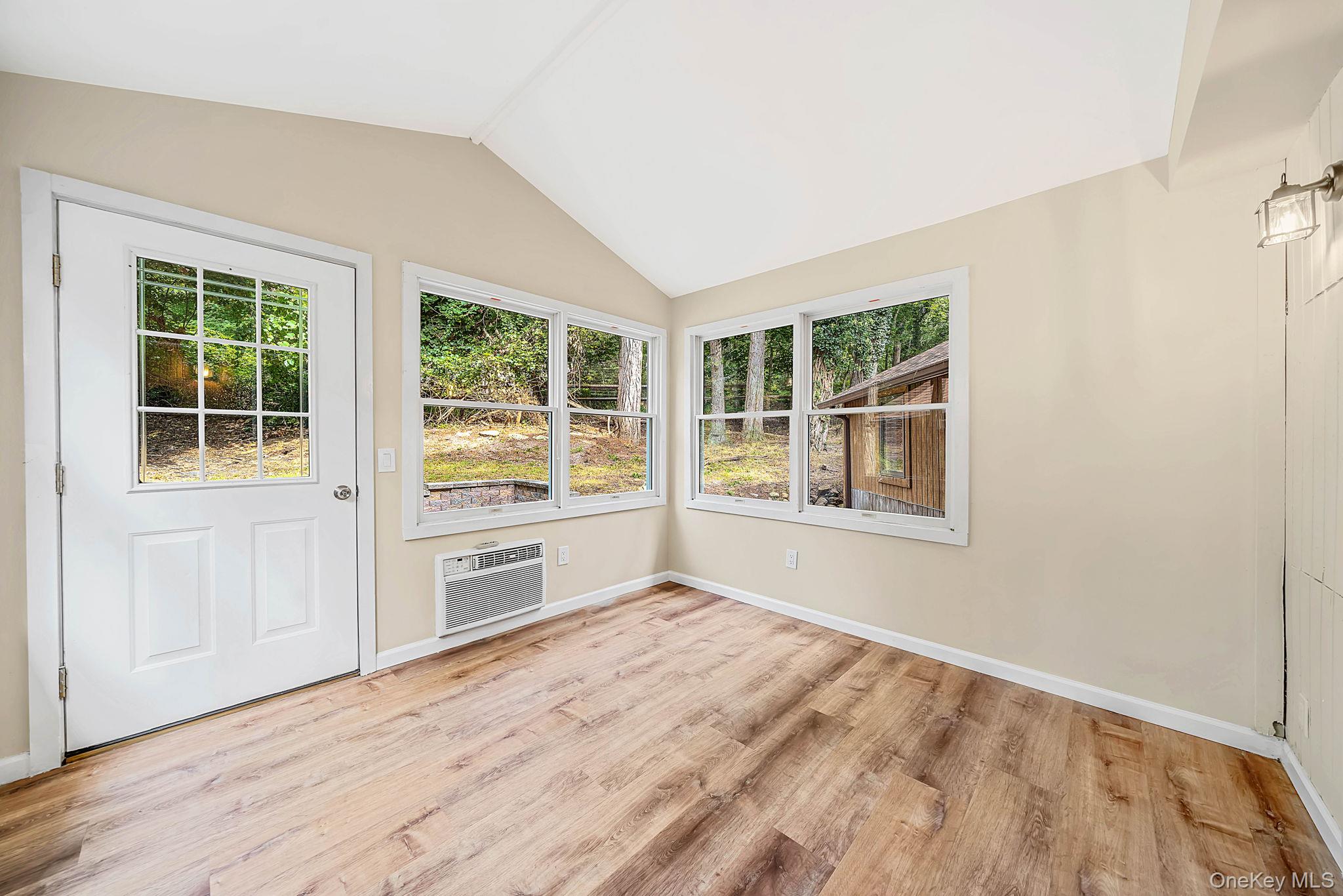 5 Jacobs Lane – For Sale photo 14