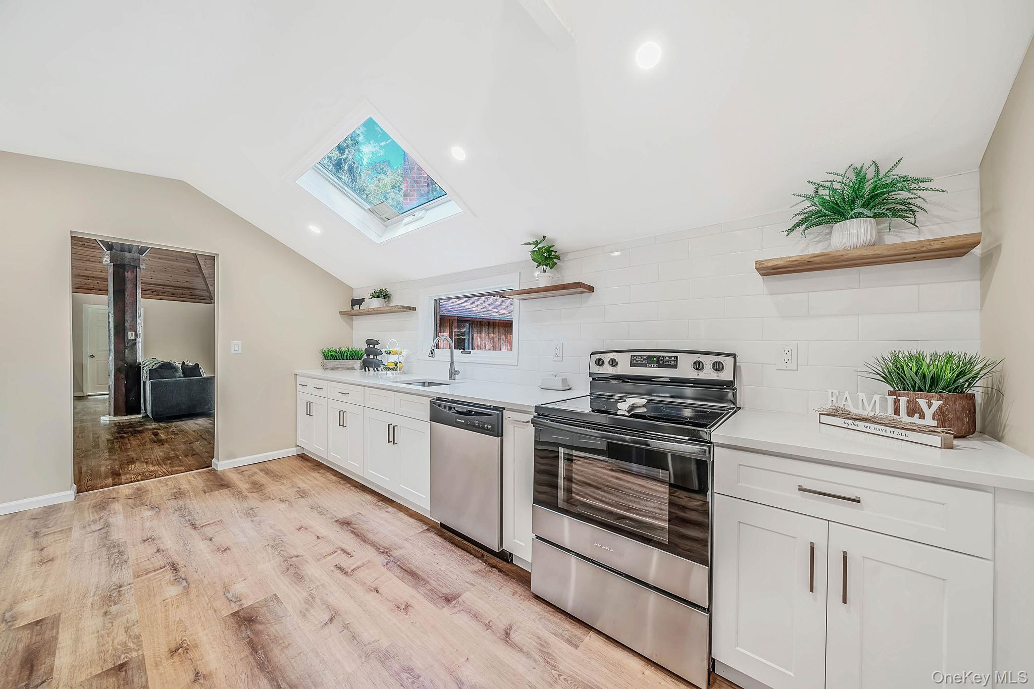 5 Jacobs Lane – For Sale photo 12