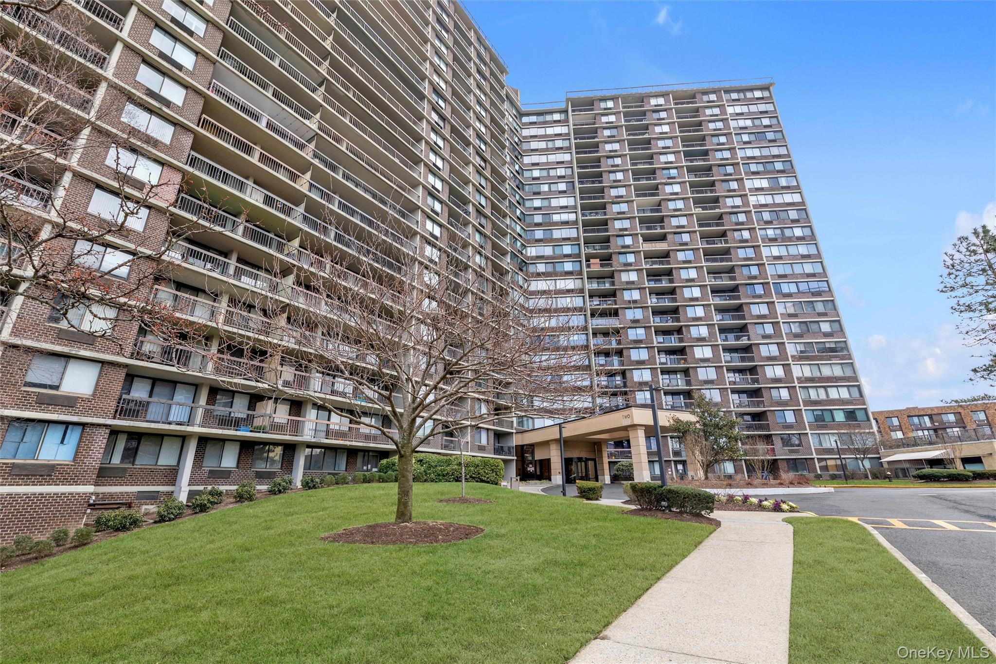 2 Bay Club Drive, Unit 20-O