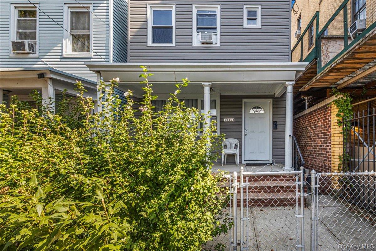 10351 101st Street – For Sale photo 2