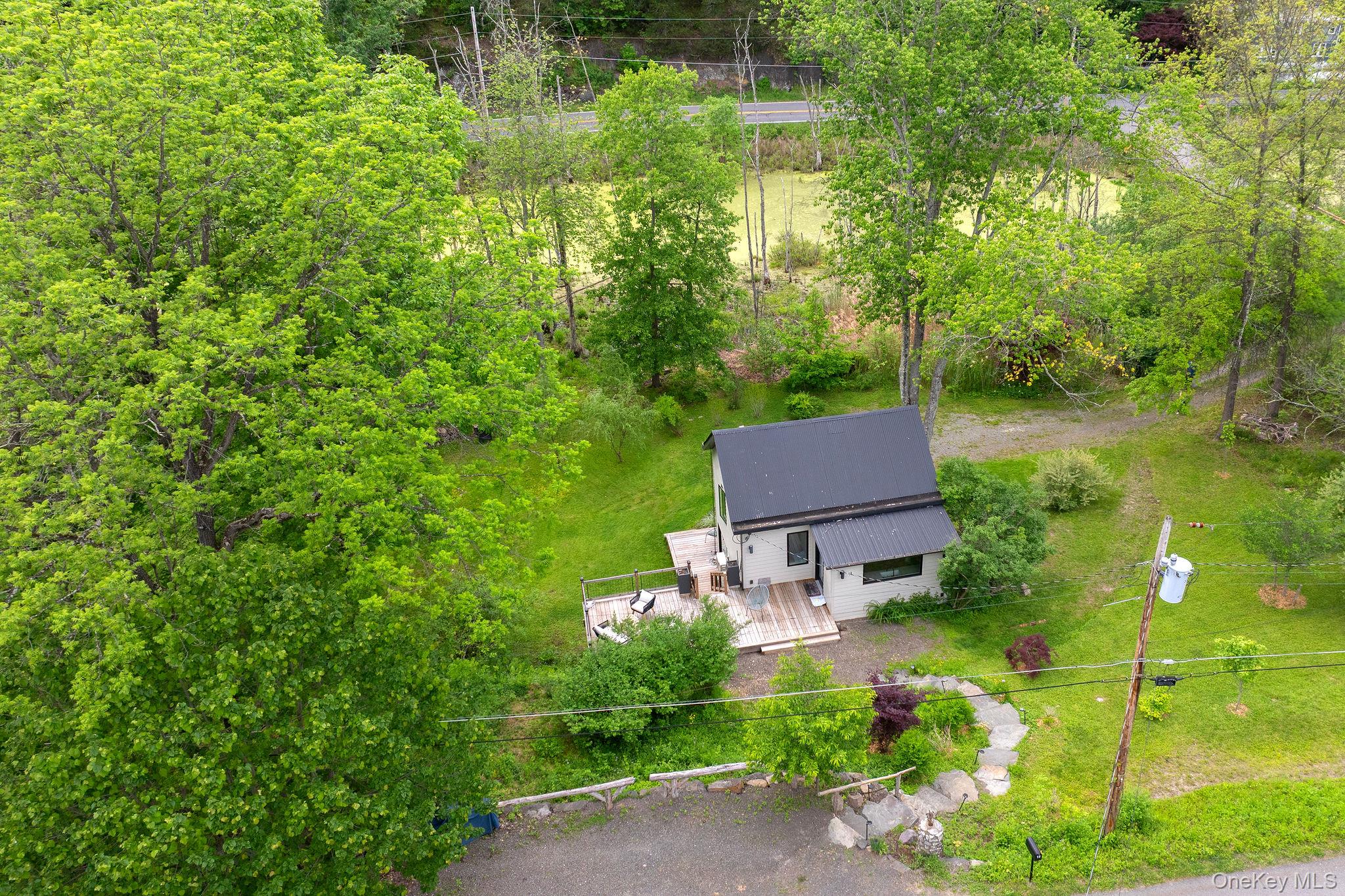 18 Lake Hill Road – For Sale photo 3