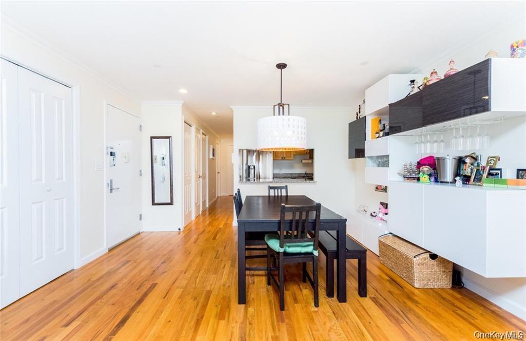 3800 Blackstone Avenue, Unit 2S photo 3