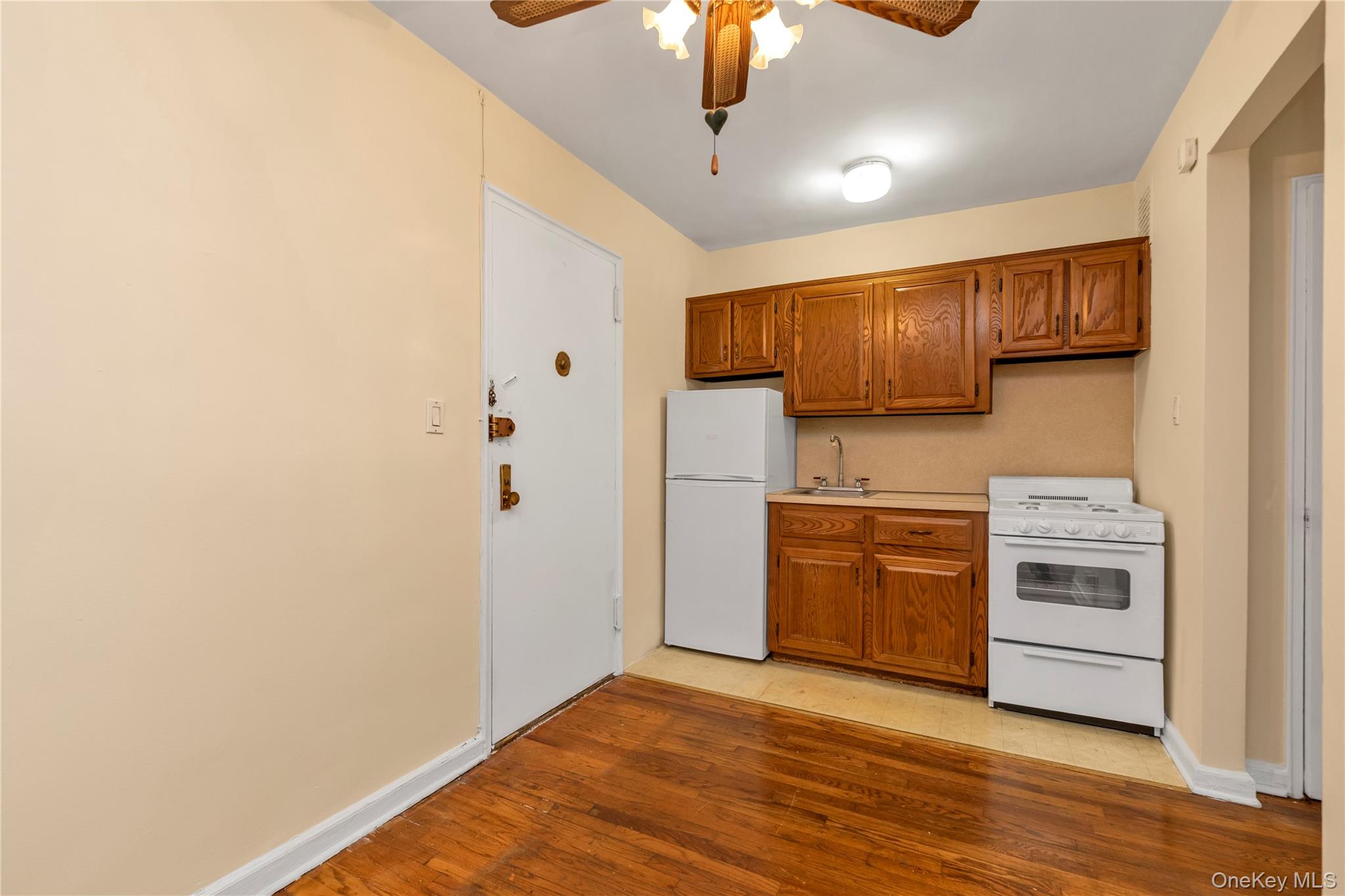 141-60 84th Road, Unit 3G photo 6