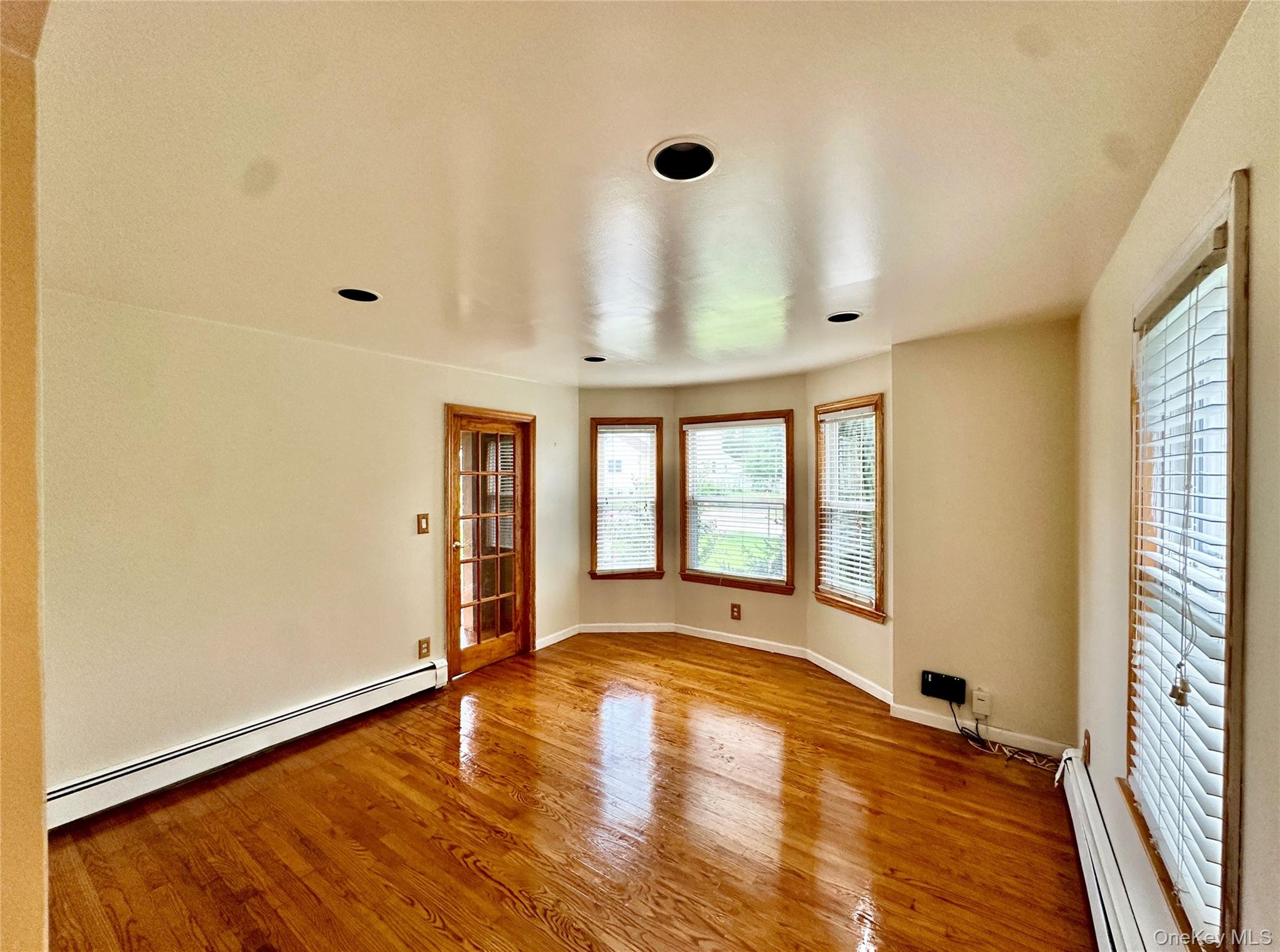73 Davison Avenue, Unit 1 photo 3