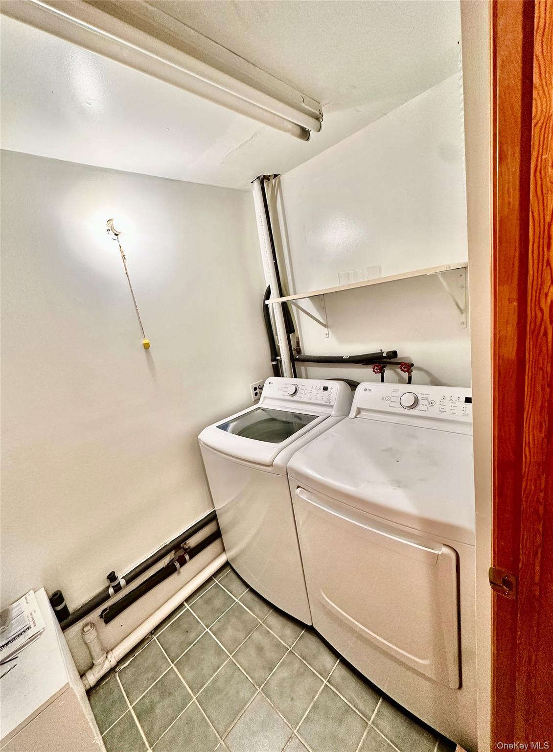 73 Davison Avenue, Unit 1 photo 16