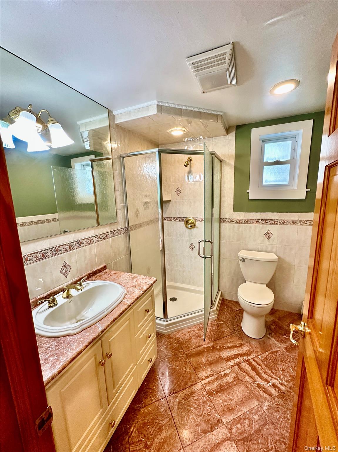 73 Davison Avenue, Unit 1 photo 8