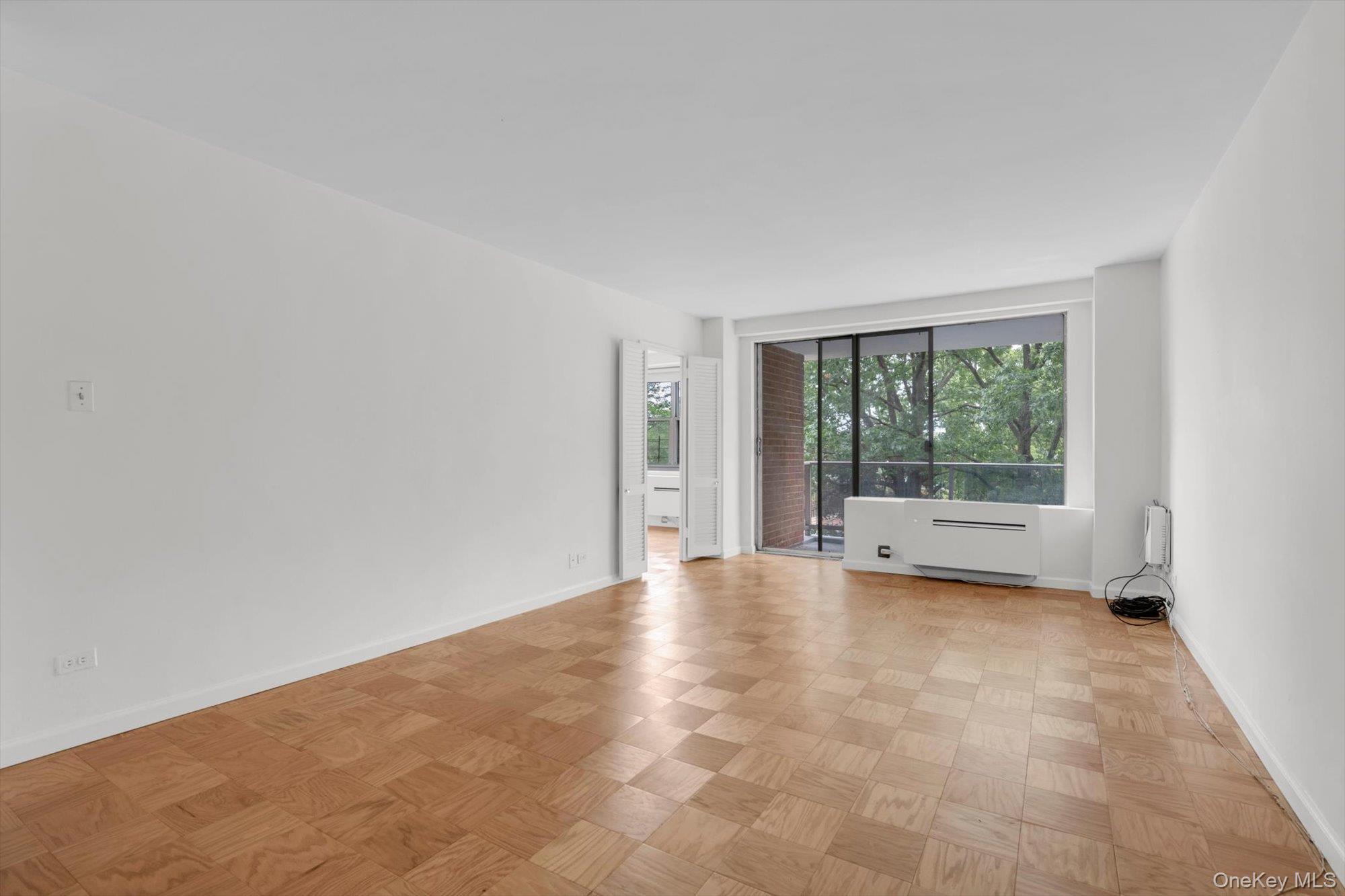 61-20 Grand Central Parkway, Unit C303 photo 7