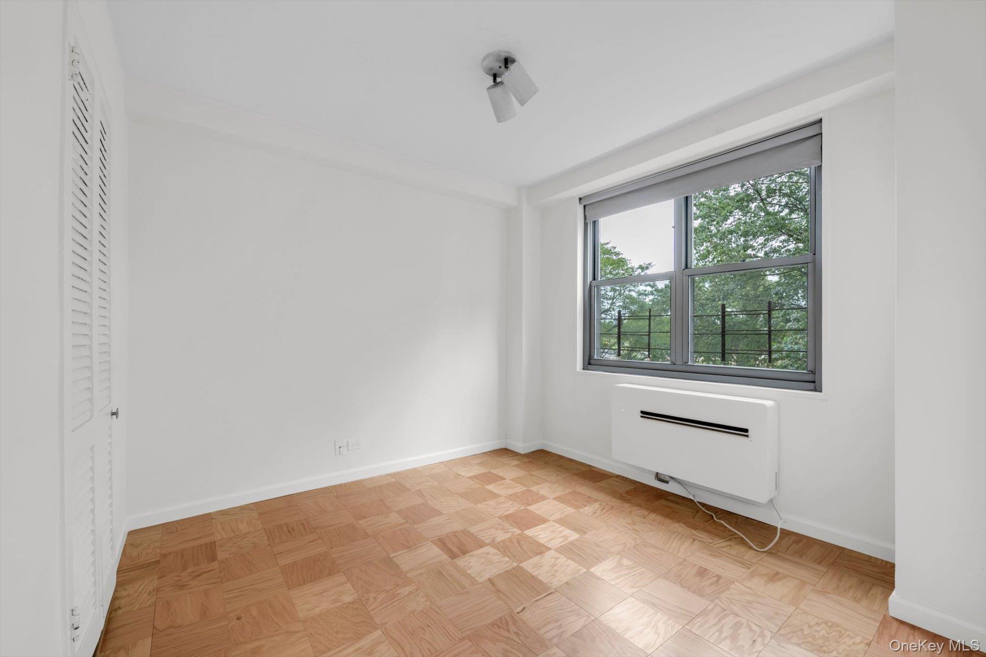 61-20 Grand Central Parkway, Unit C303 photo 13