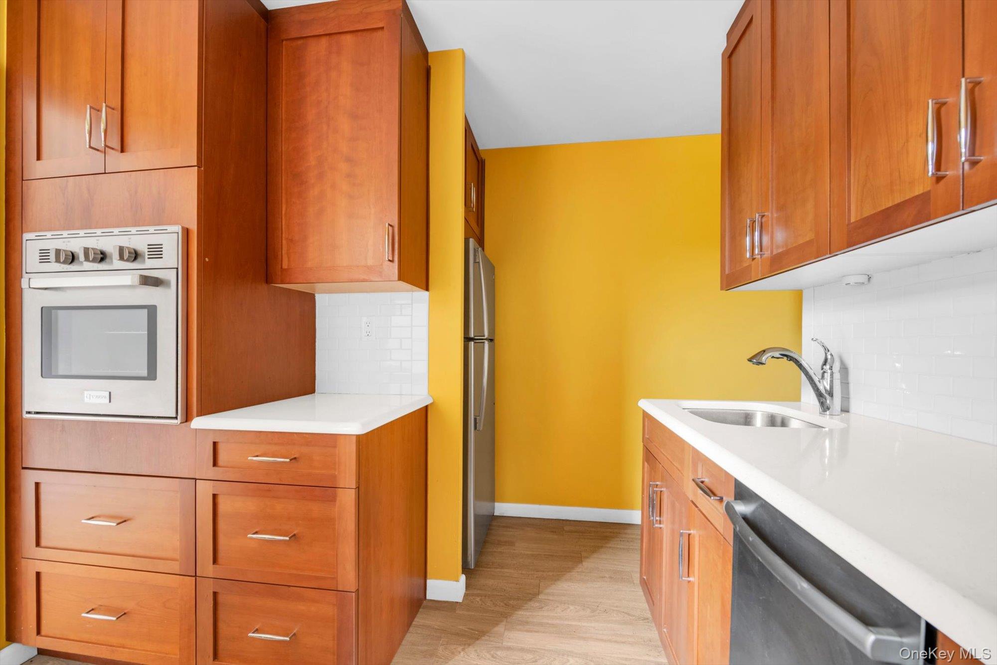 61-20 Grand Central Parkway, Unit C303 photo 11