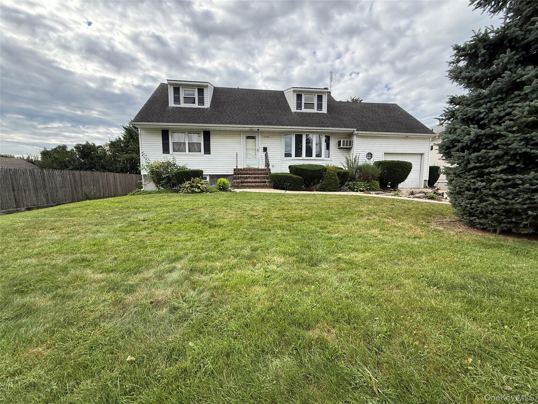 3624 Ionia Street – For Rent
