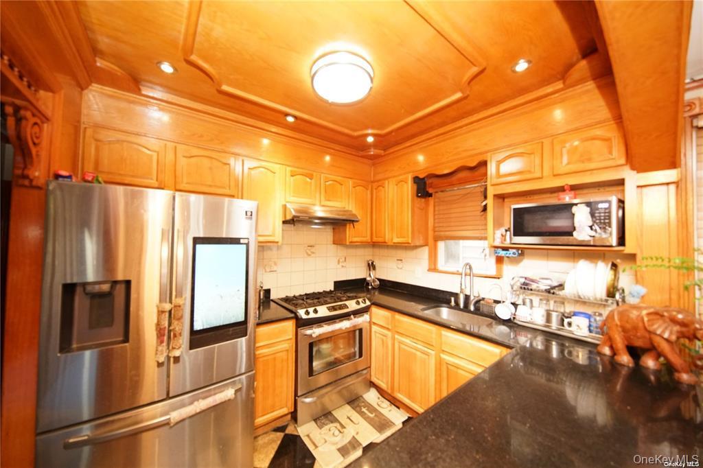 54-13 153rd Street – For Sale photo 2