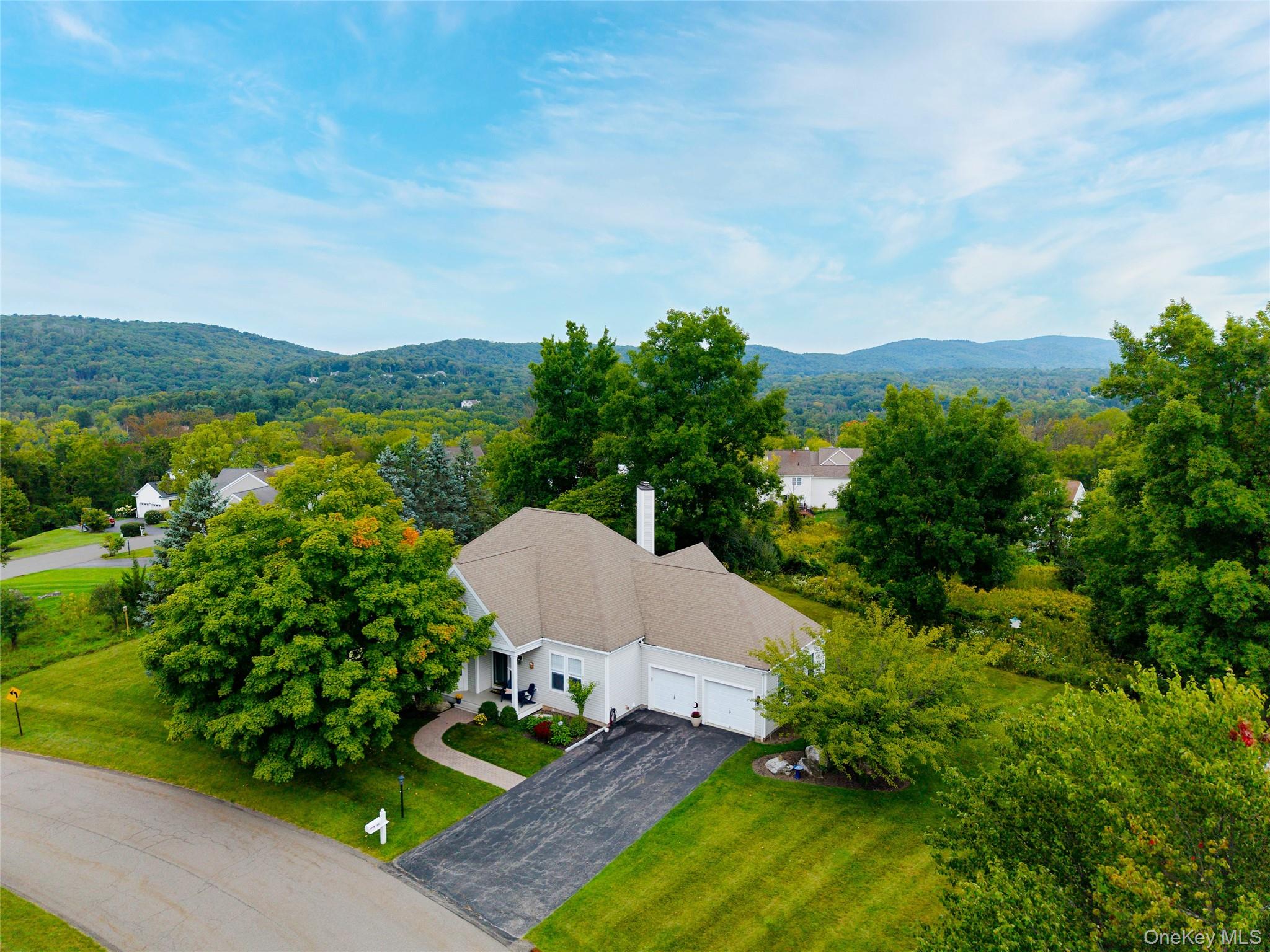 85 Roosevelt Drive – For Sale photo 2