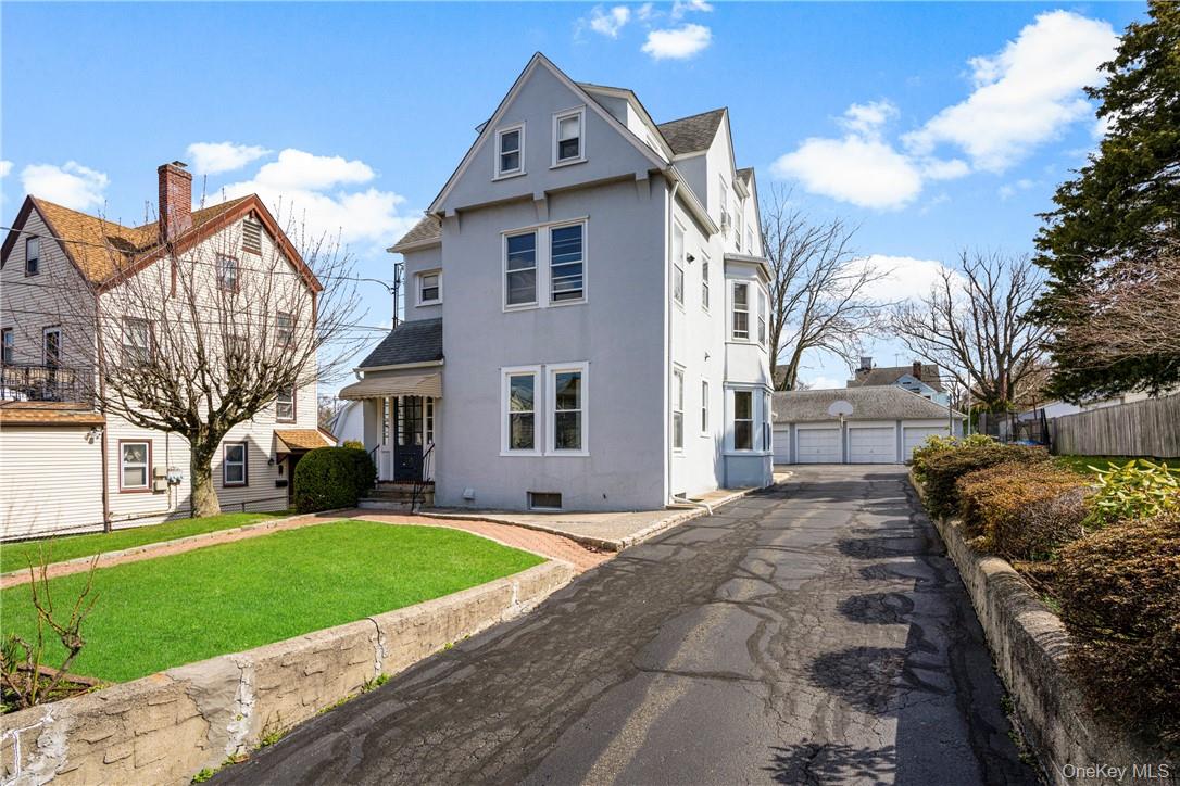 10 Lafayette Street, Unit 1R