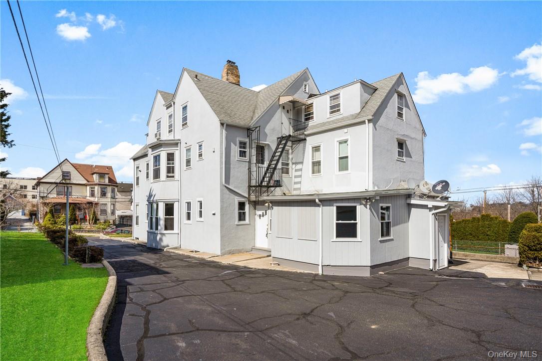 10 Lafayette Street, Unit 1R photo 3