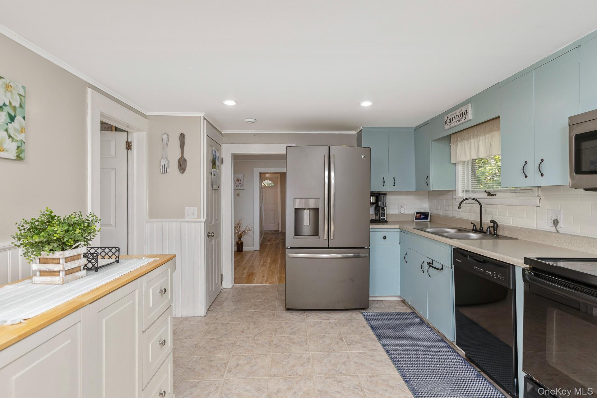 455 Montauk Highway – For Sale photo 9