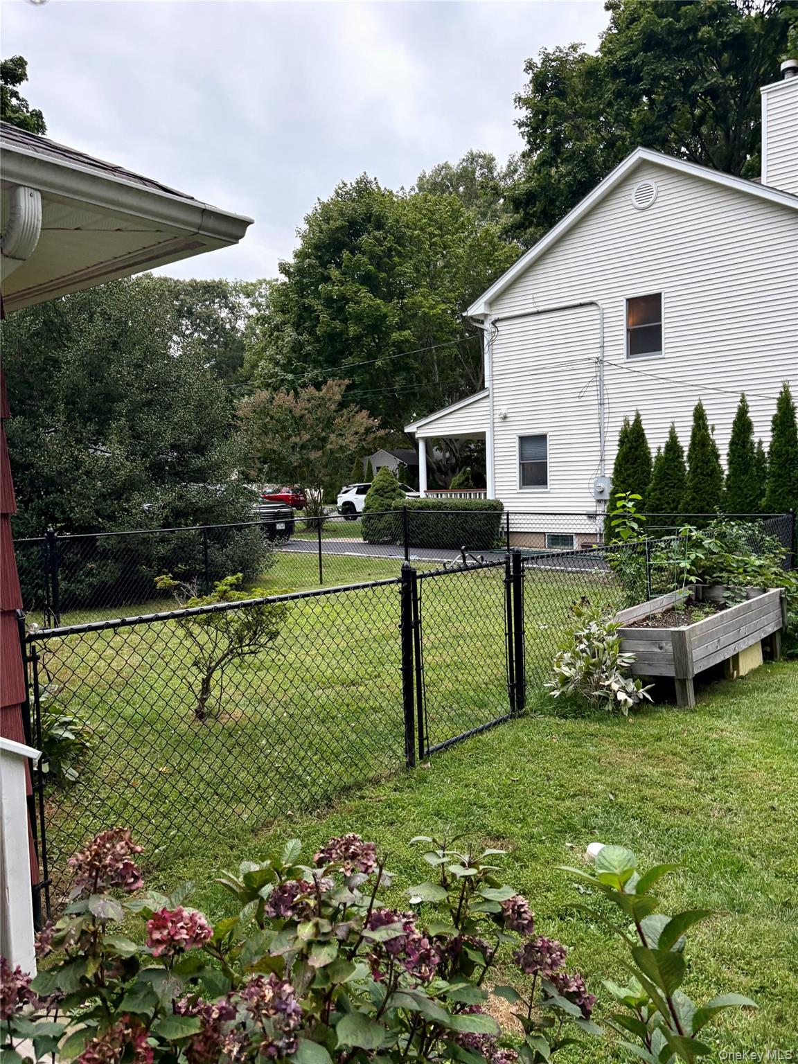 275 4th Street – For Rent photo 16