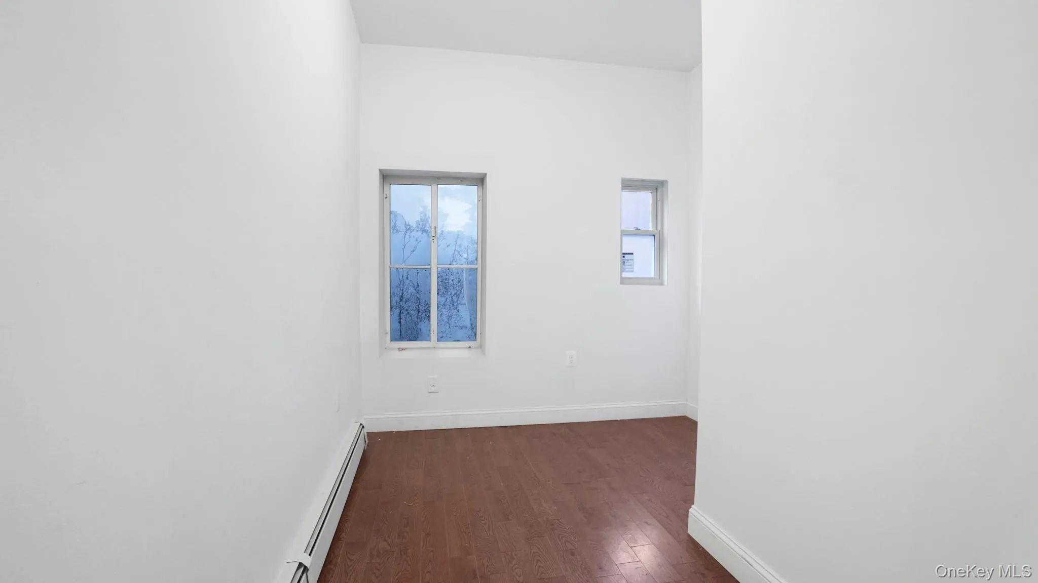 1823 Anthony Avenue – For Sale photo 12