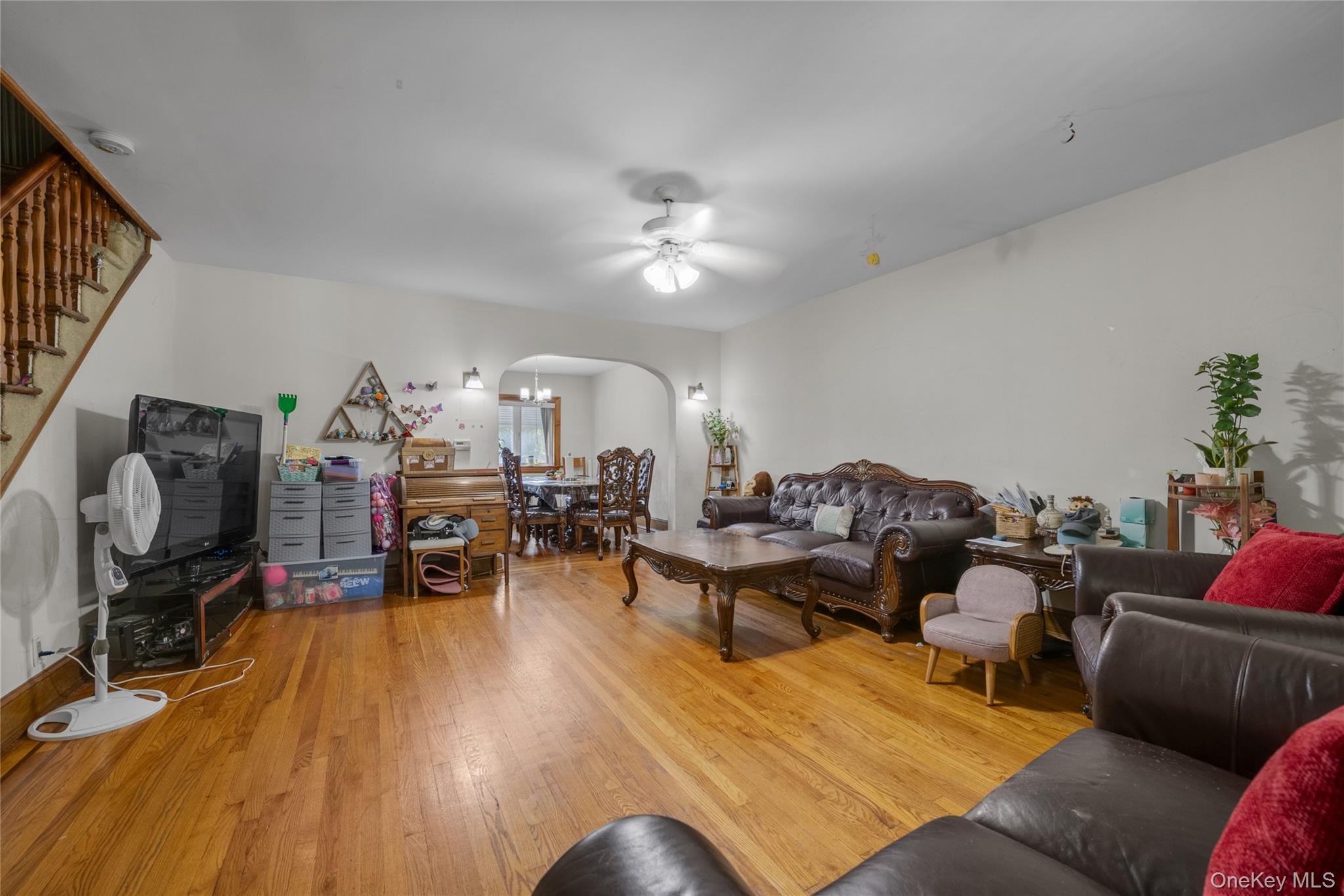 5037 64th Street – For Sale photo 4