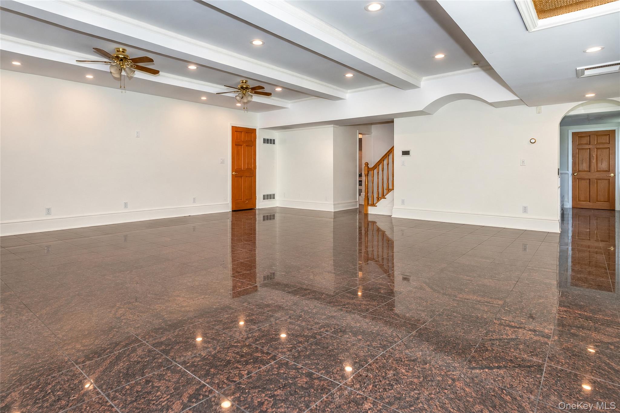209 Beechmont Drive – For Sale photo 32