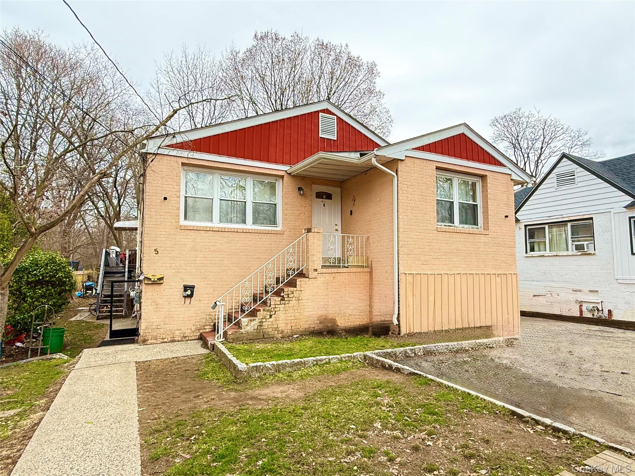 5 Highland Avenue – For Sale photo 3