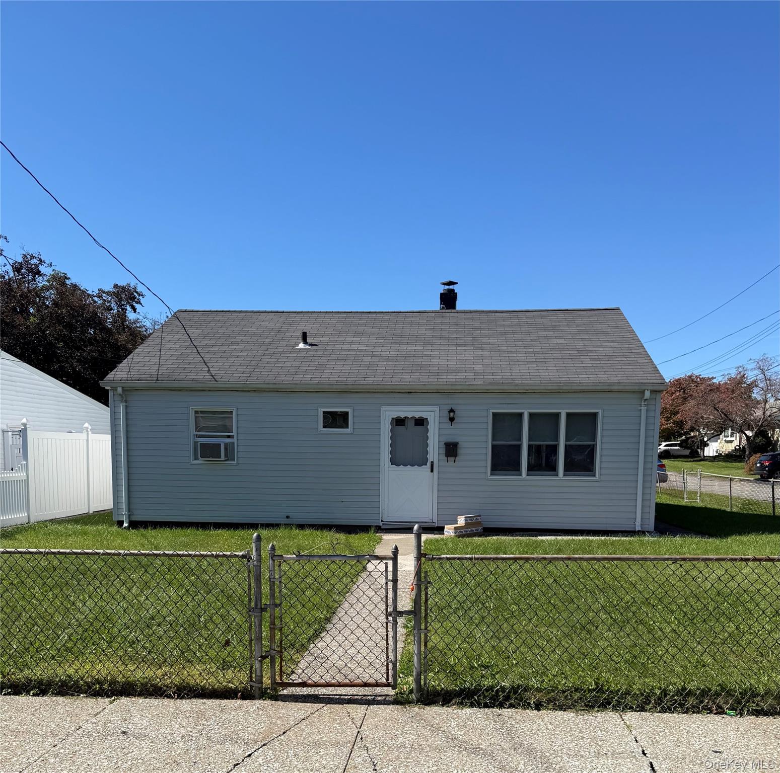 31 Rela Avenue – For Sale