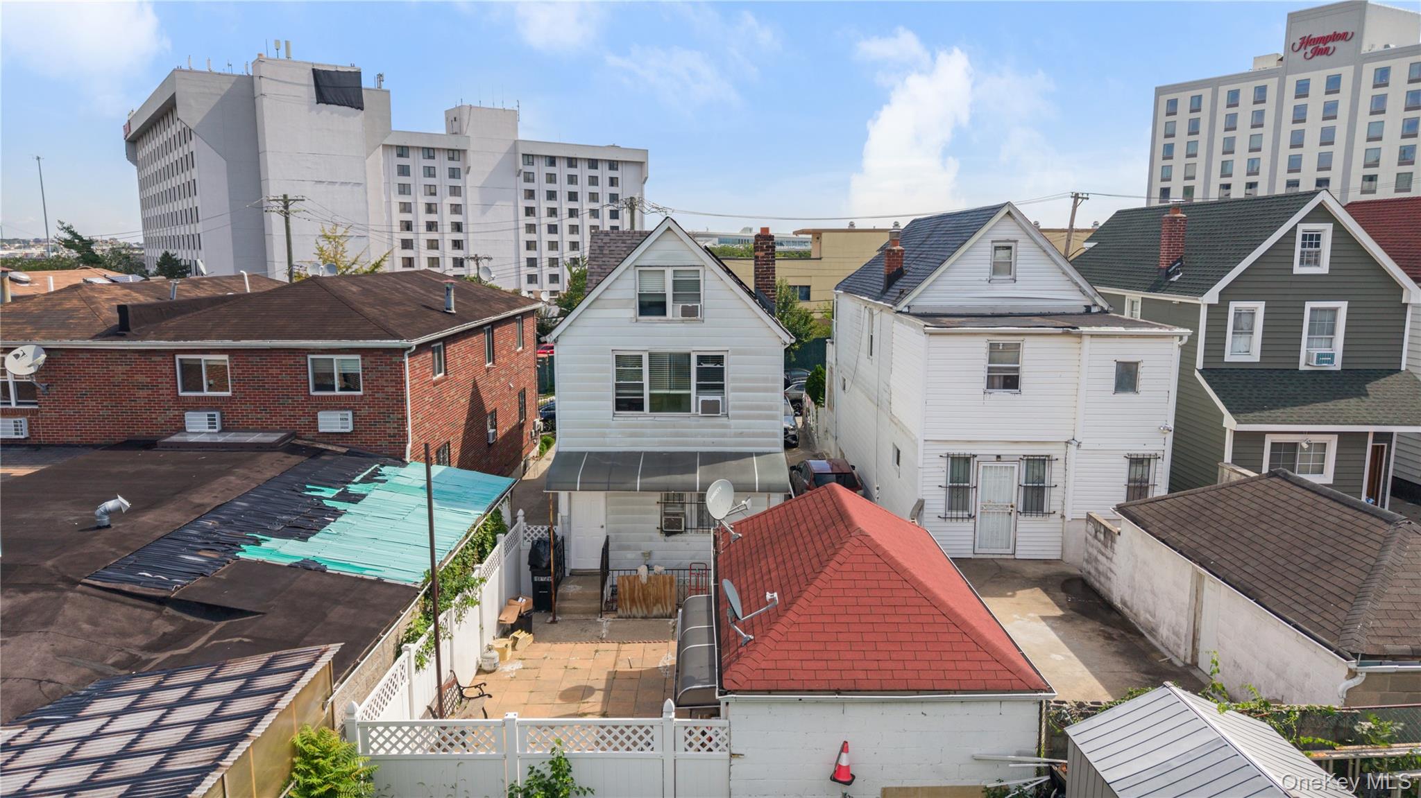 2310 102nd Street – For Sale photo 8